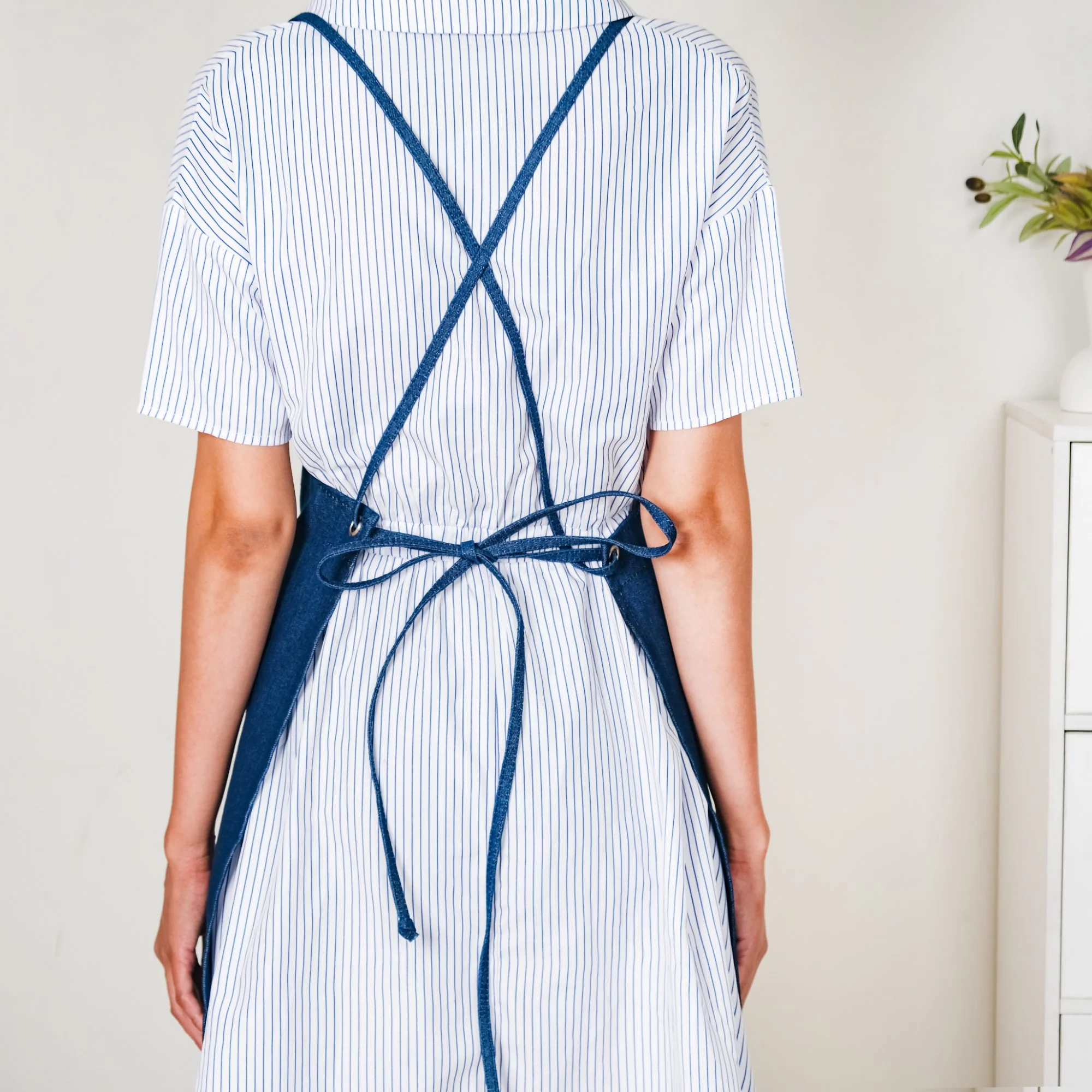Kitchen Apron With Pockets Mint Green - Image 6