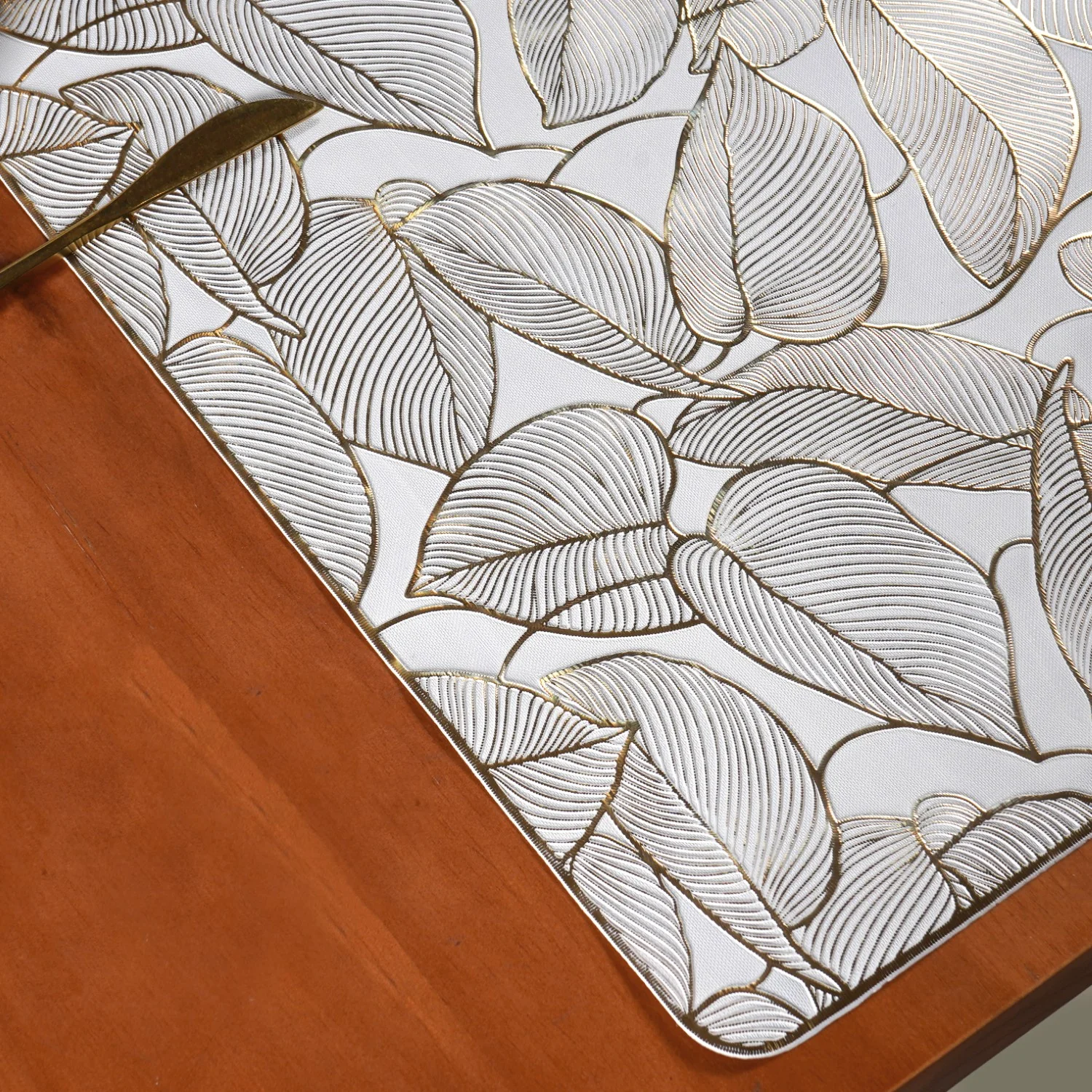 Leaf Embossed Golden Table Runner 91x35cm - Image 5