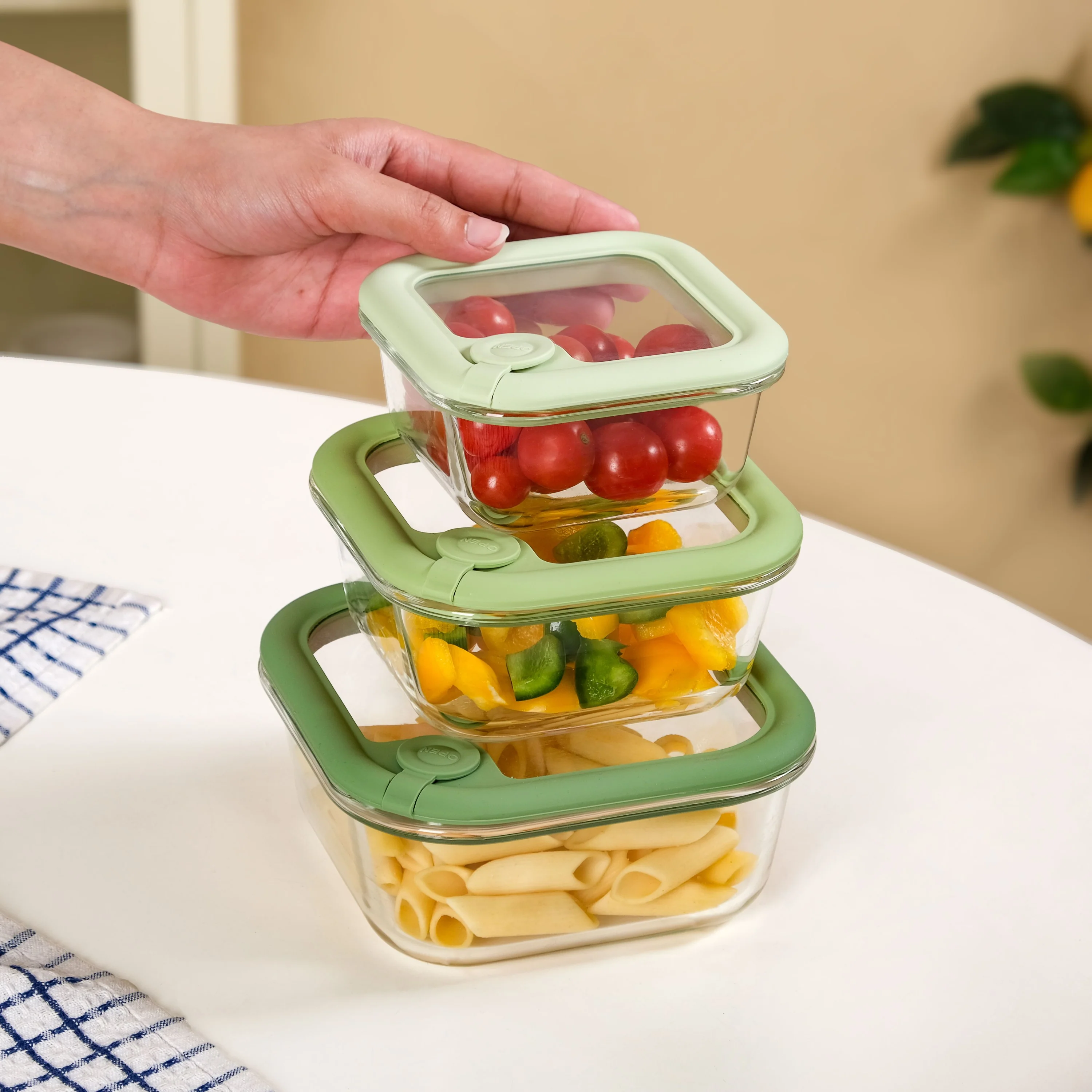 Leakproof See Through Air Vent Lid Food Storage Container Set Of 3 350ml 520ml 800ml - Image 2