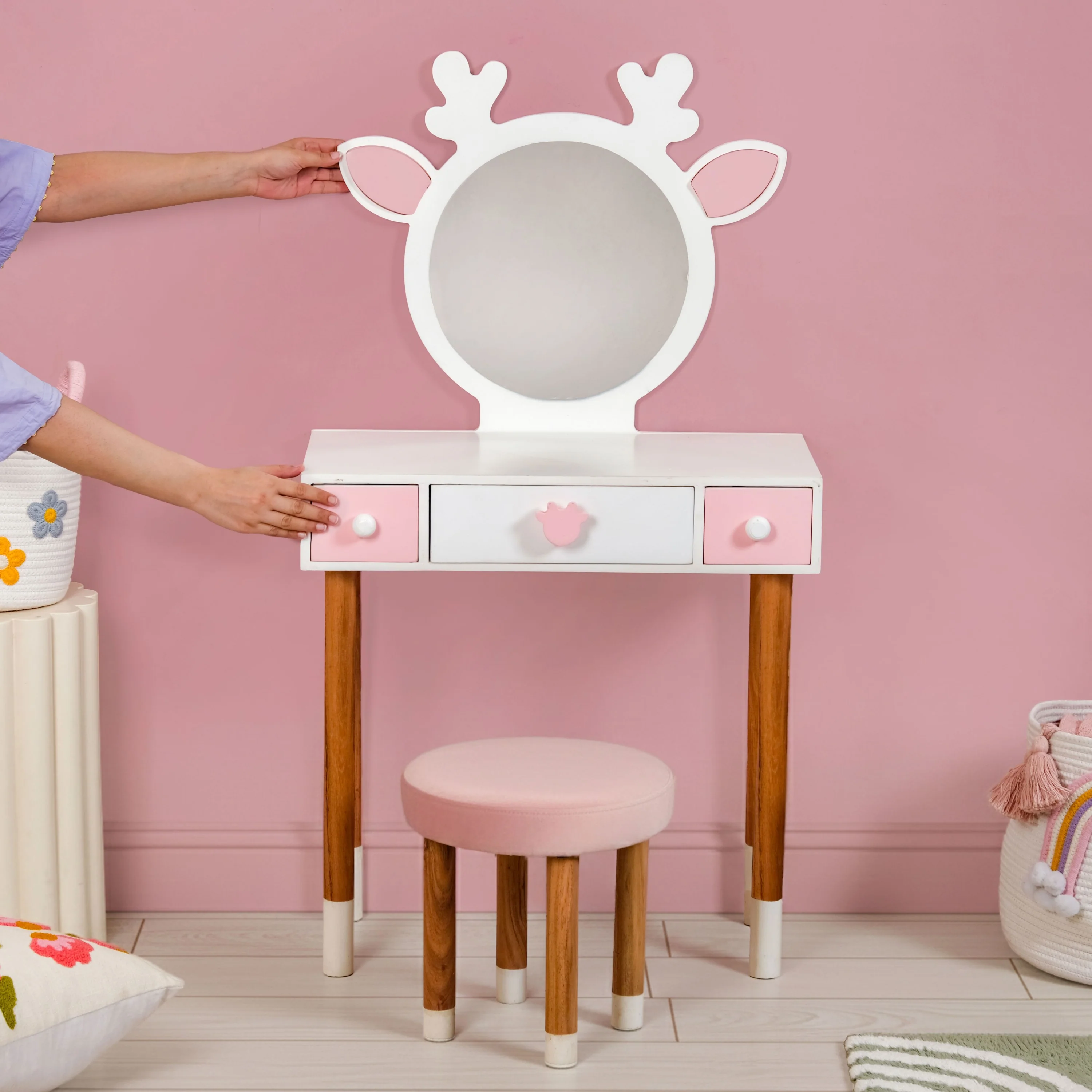 Little Deer Pretend Play Dressing Table Set - Image 3