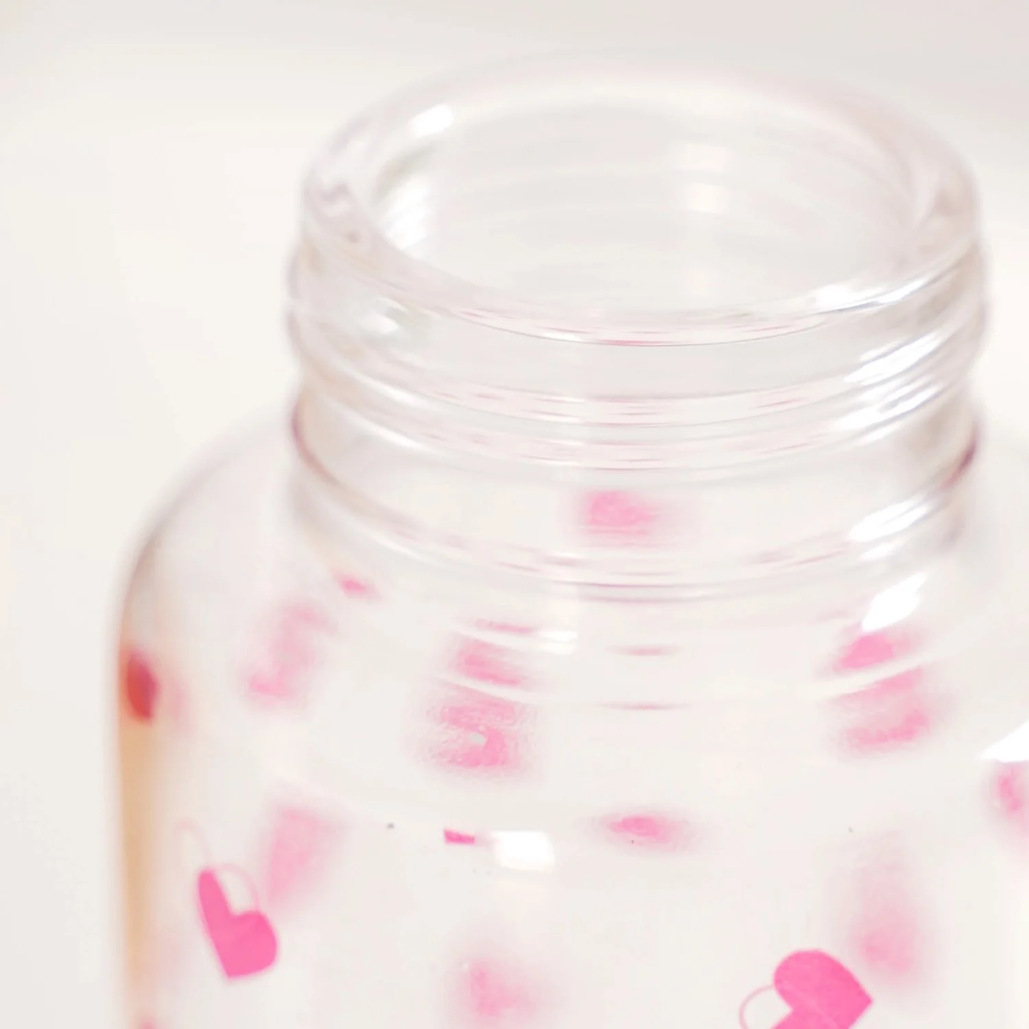 Little Hearts Glass Water Bottle 500ml - Image 8