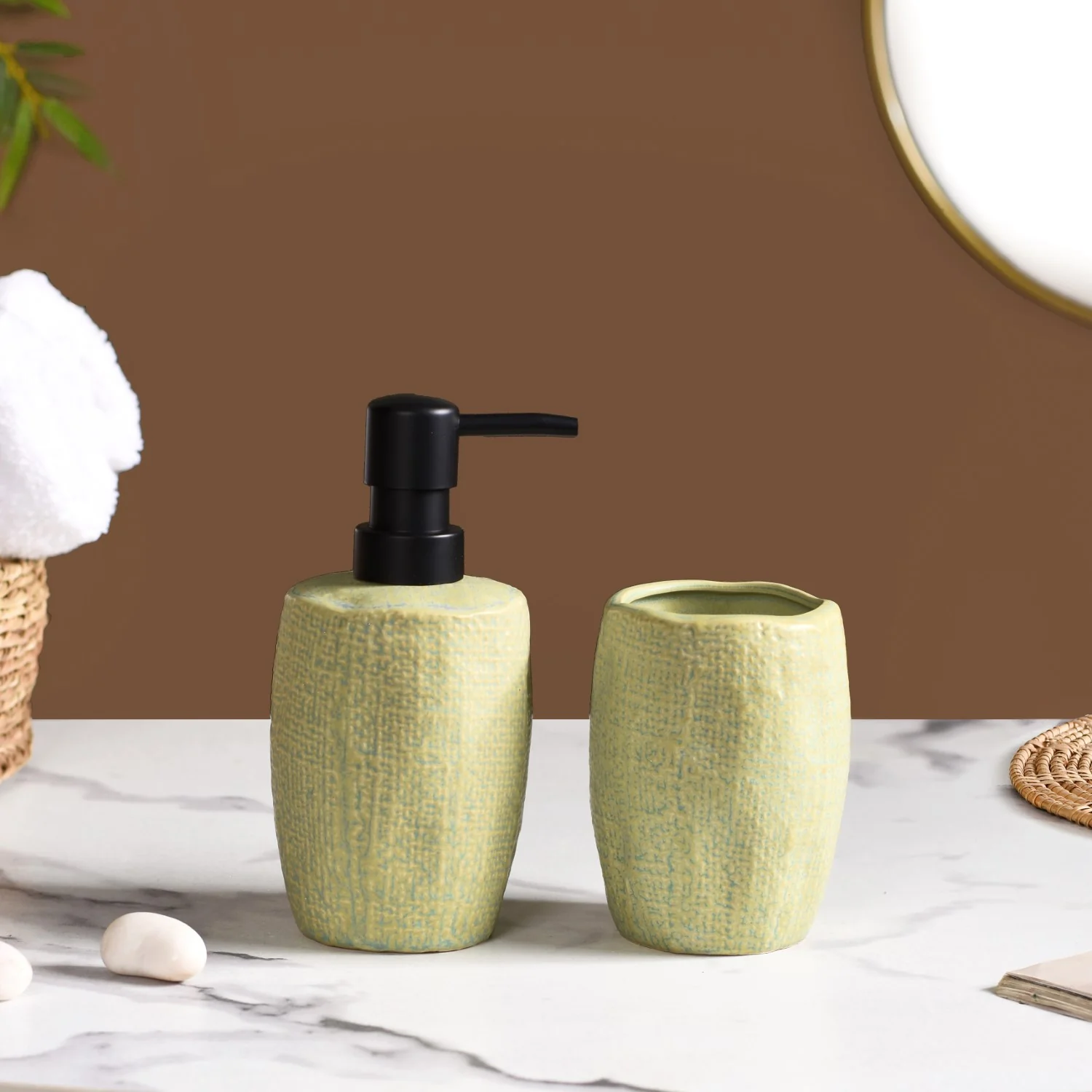 Lush Ceramic Bath Set Of 2 Lime Green - Image 6