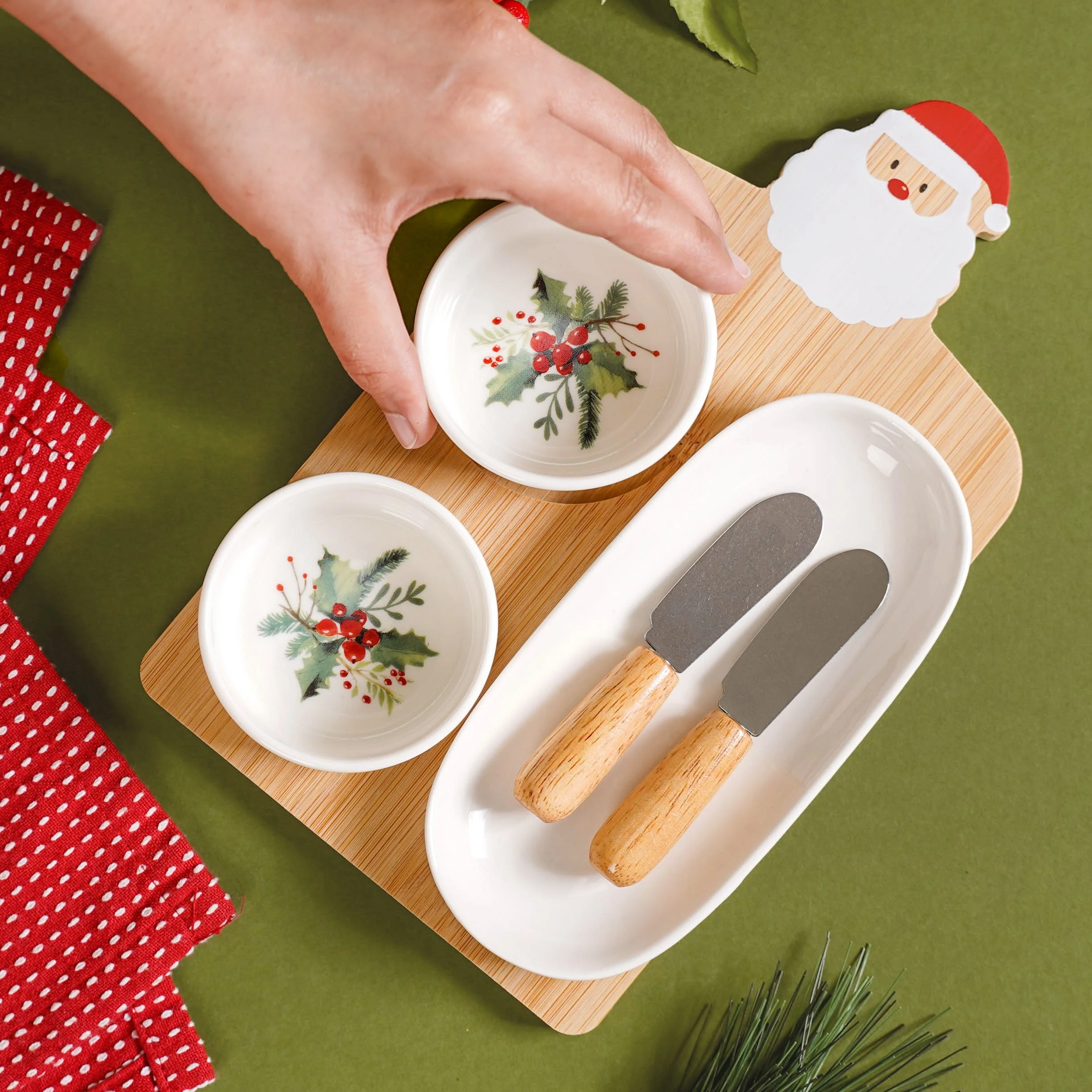 Mistletoe Santa Serving Platter Set Of 6 - Image 3