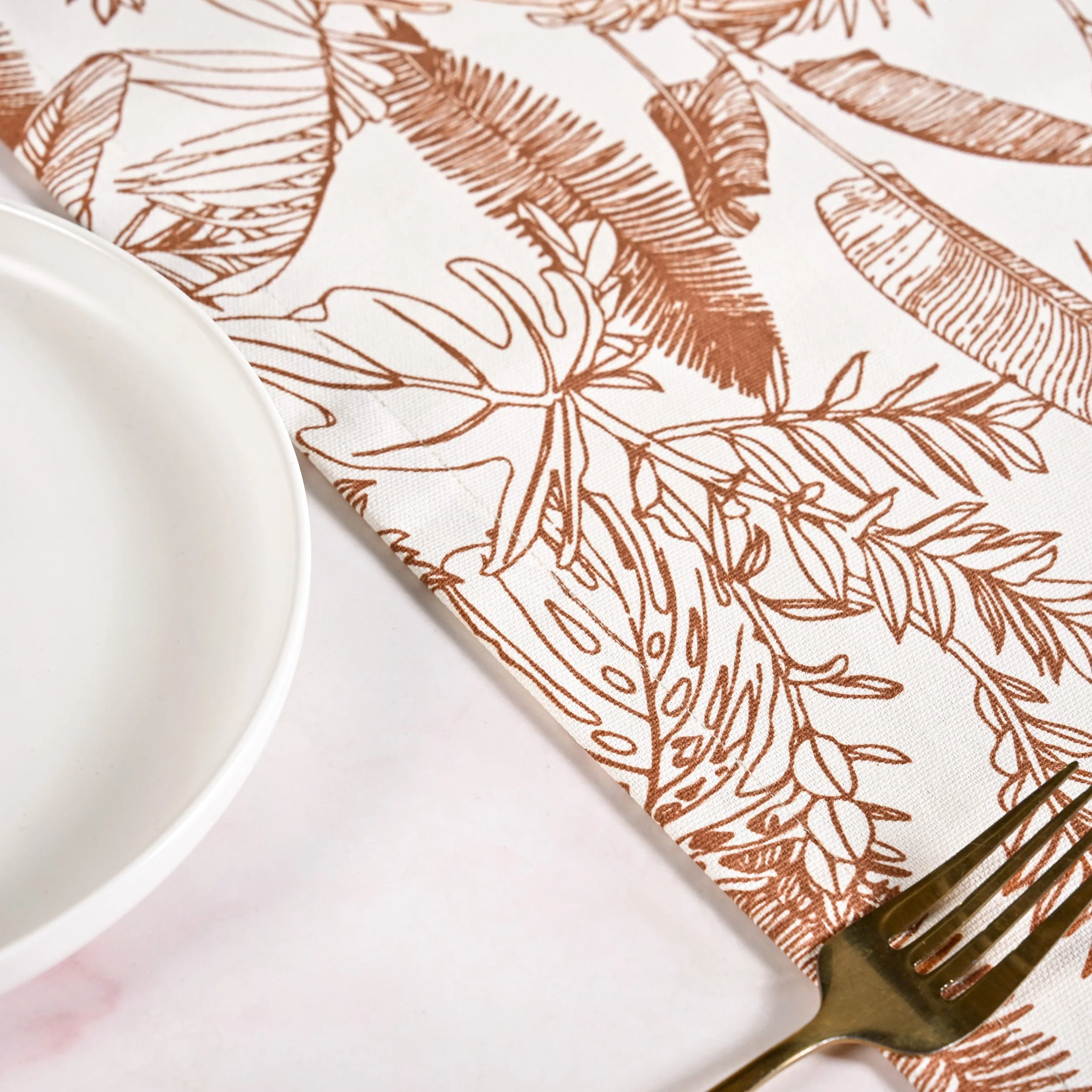 Mocha Fern Table Runner 6 Seater 185x35cm - Image 6