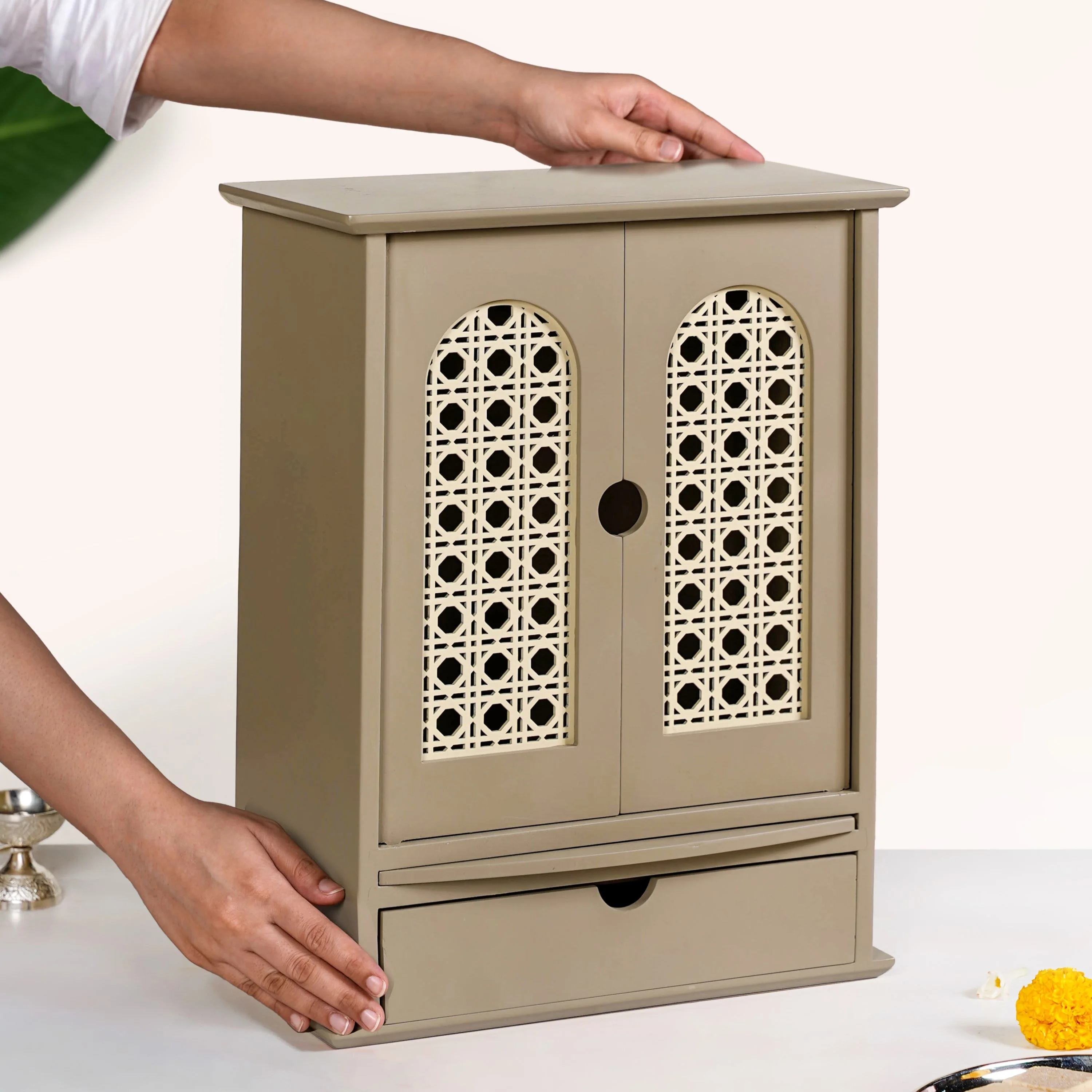 Modern Puja Mandir With Doors Medium 33x17x43cm - Image 2