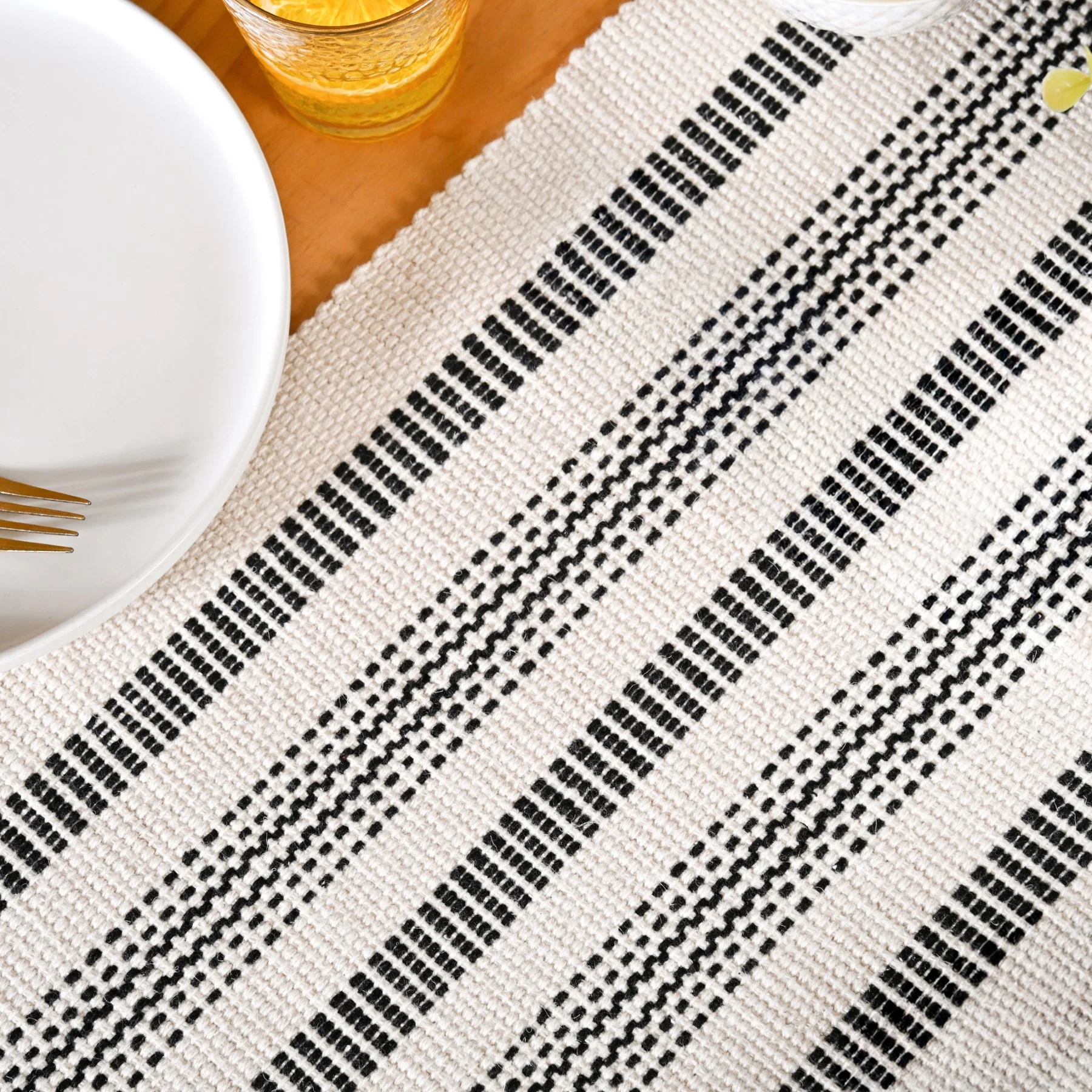 Monochrome Cotton Runner 180x33cm - Image 6