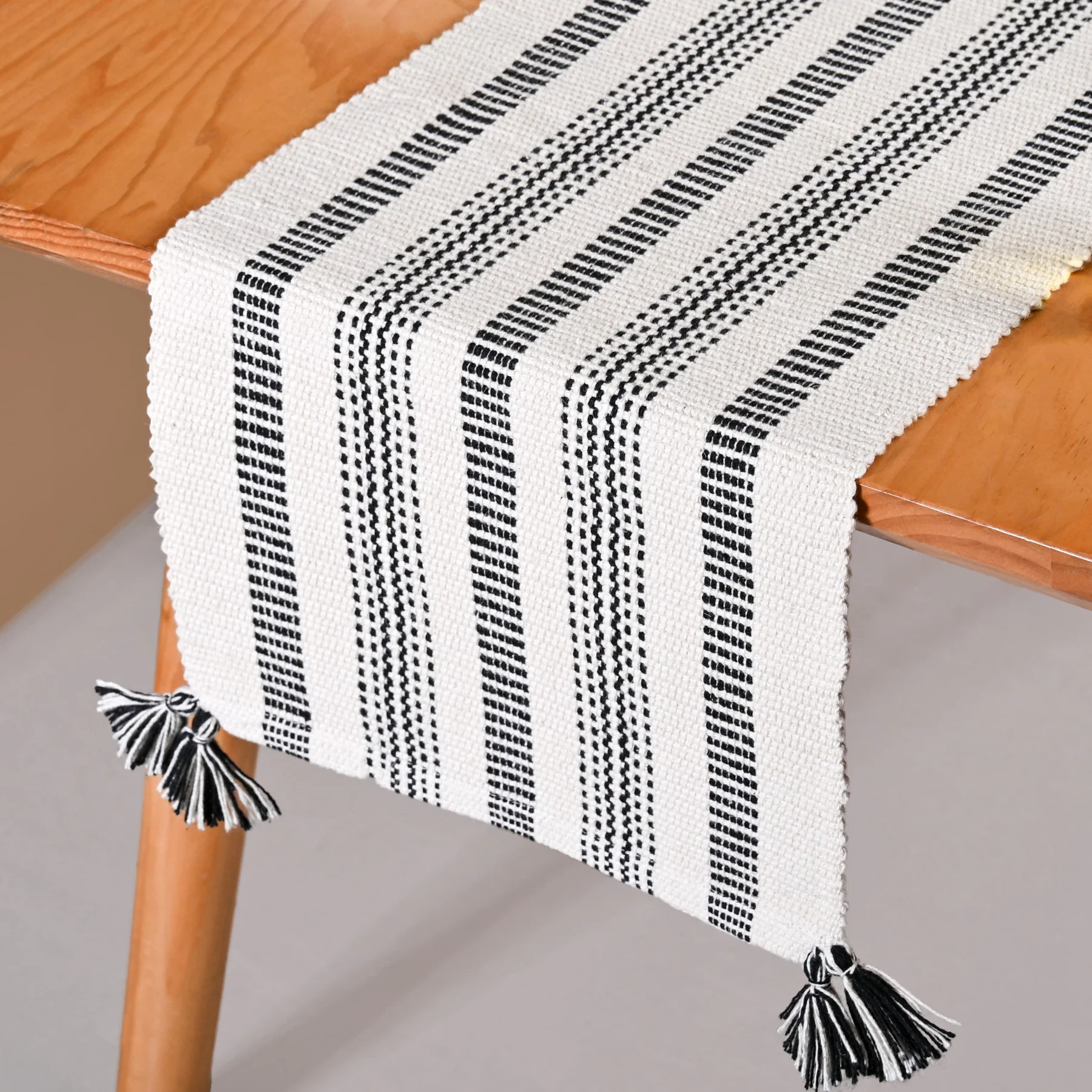 Monochrome Cotton Runner 180x33cm - Image 7
