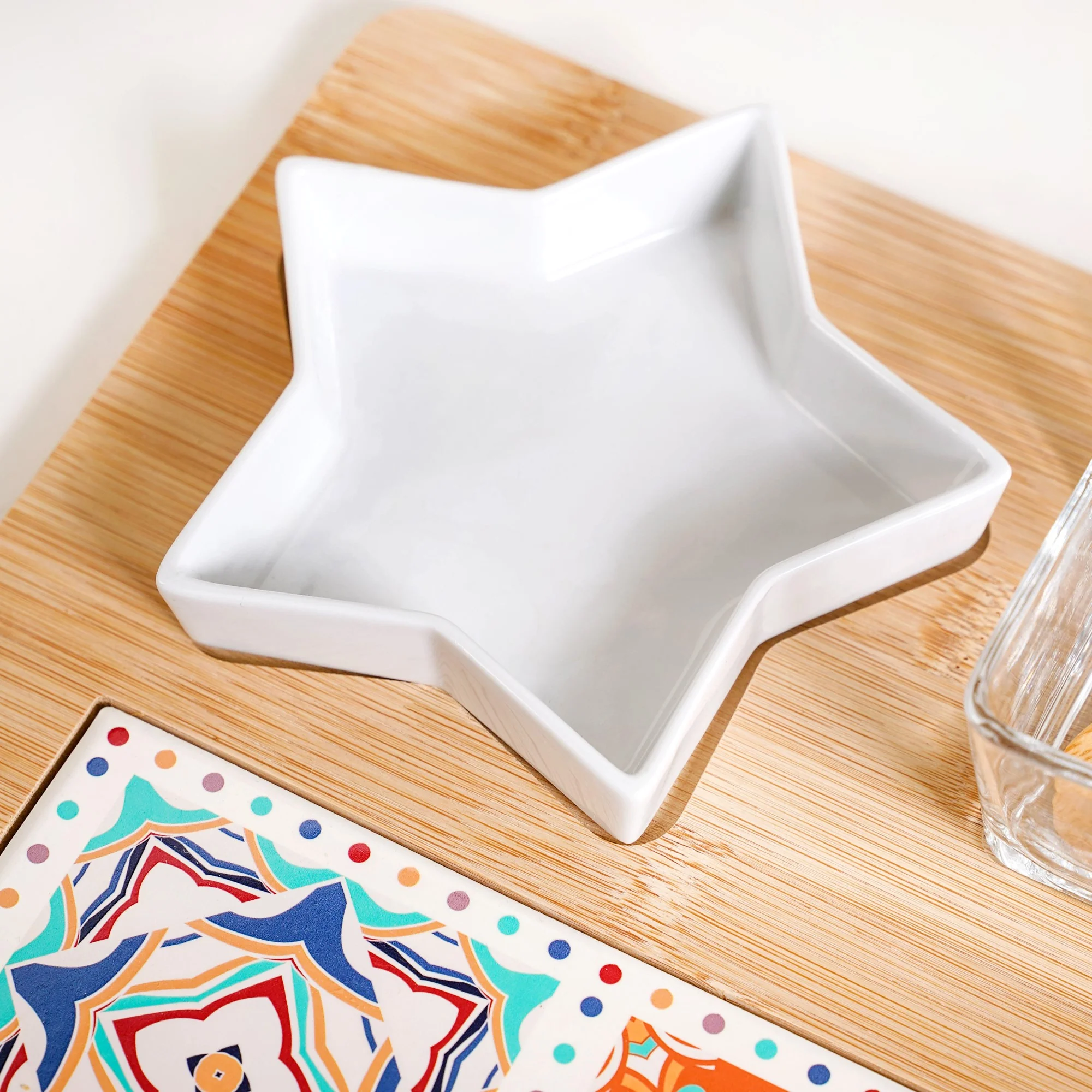 Moroccan Star Serving Platter Set With Wooden Spoon - Image 7