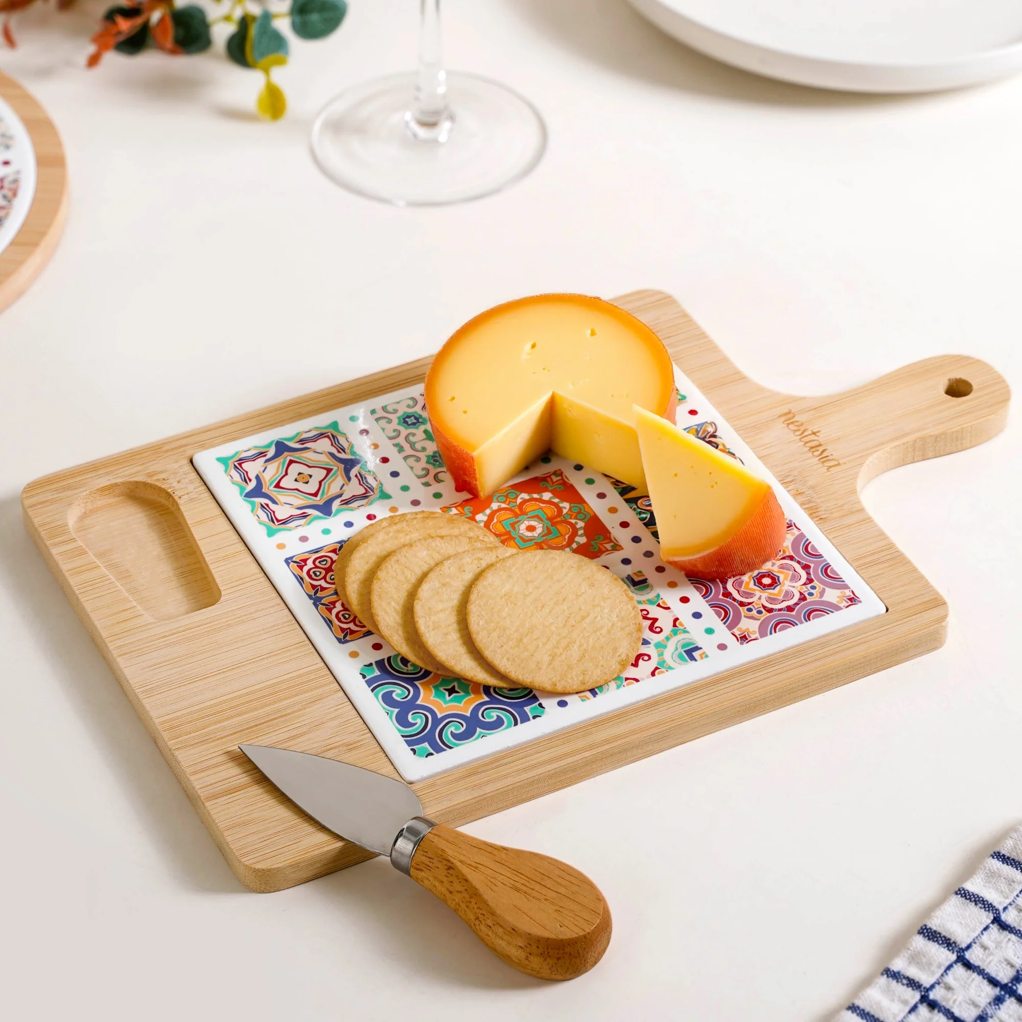 Moroccan Style Rectangle Cheeseboard With Knife 29x17cm - Image 2