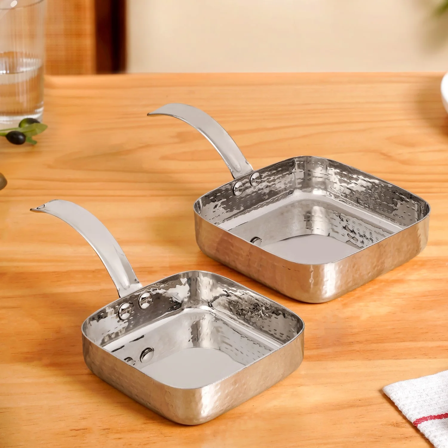 Multipurpose Hammered Stainless Steel Serving Pan Set Of 2 - Image 9
