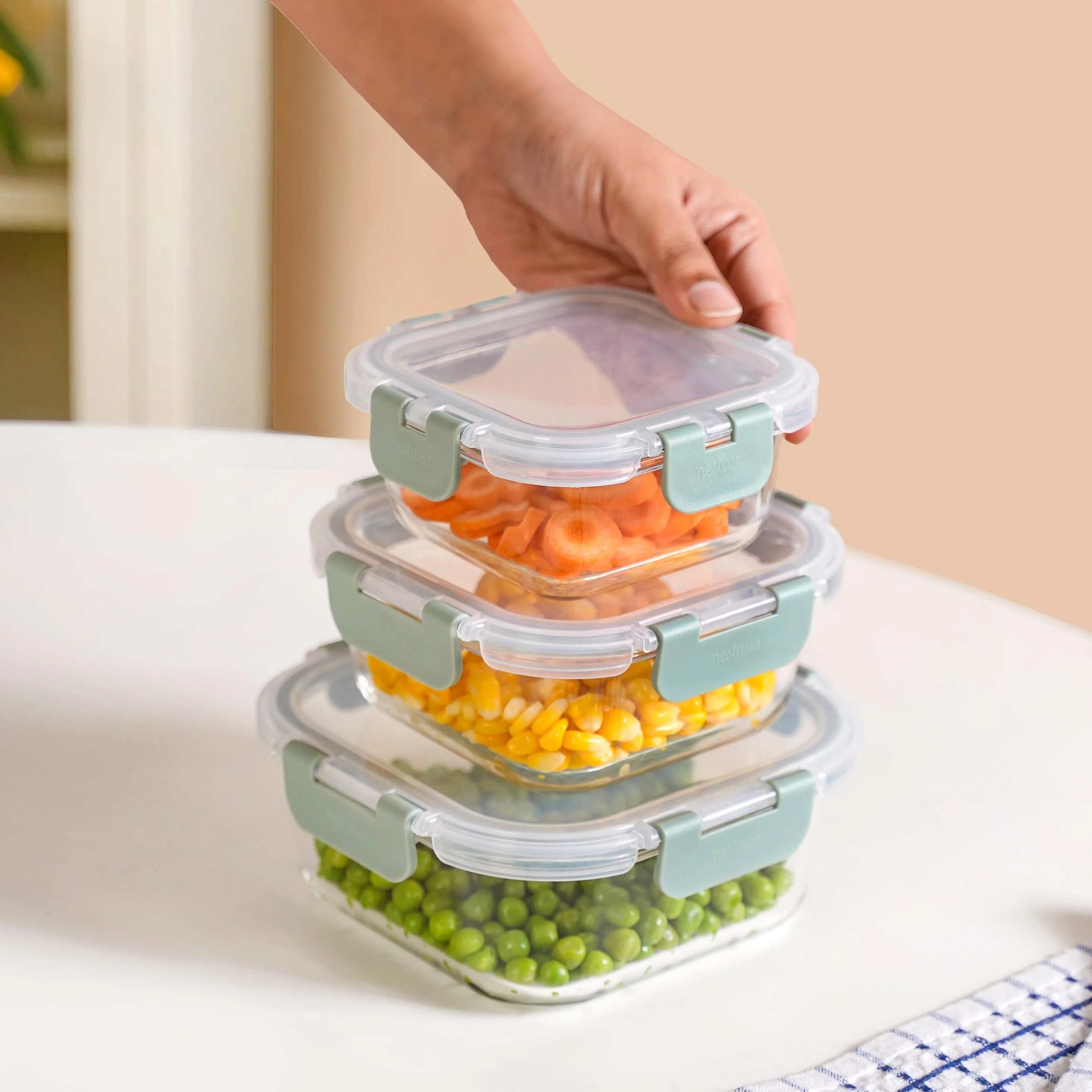 Nestro Airtight Clip Lock Containers Set Of 3 Square Sage Green 300ml 500ml 800ml - Image 3