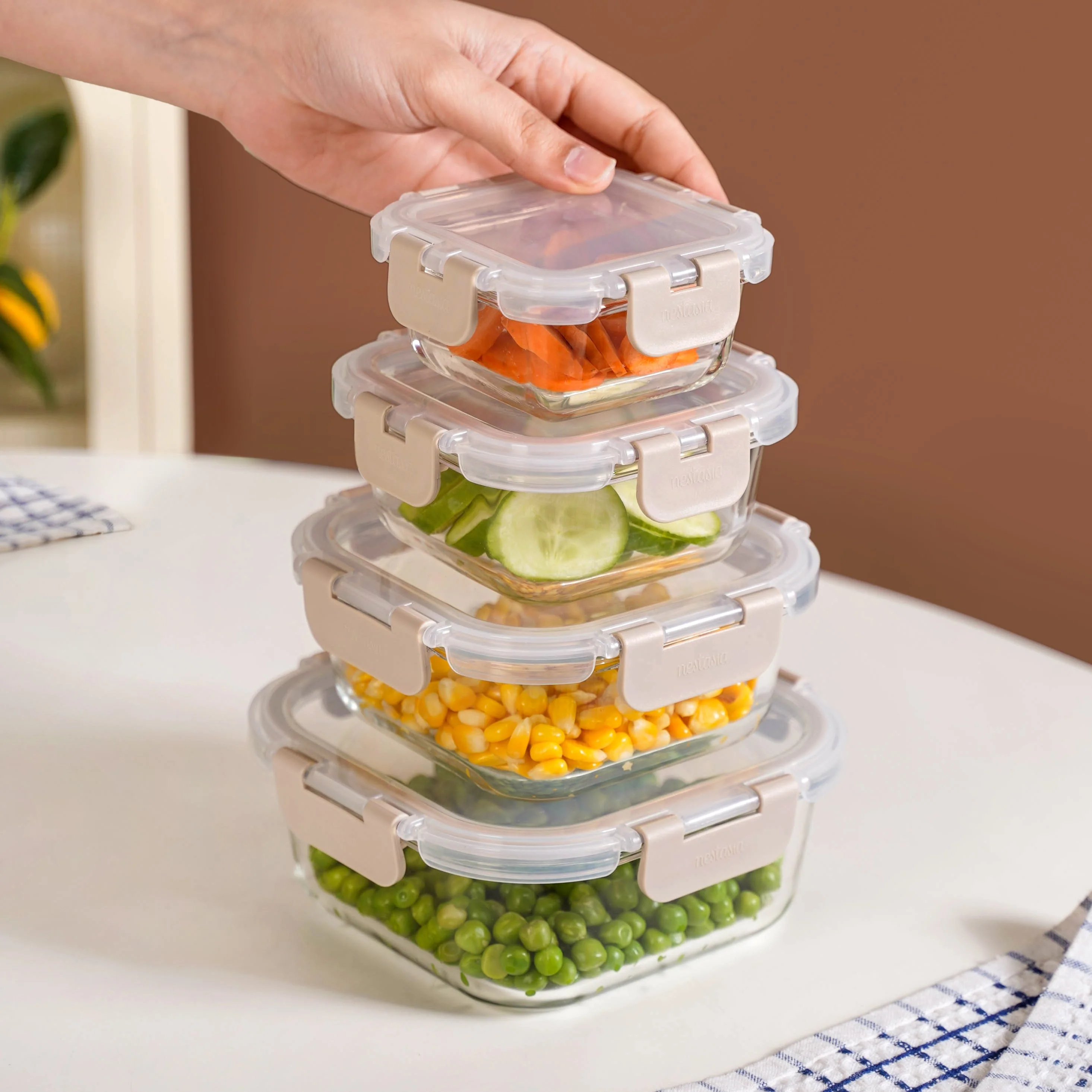 Nestro Airtight Containers Set Of 4 Square Beige 160ml 300ml 500ml 800ml - Image 3