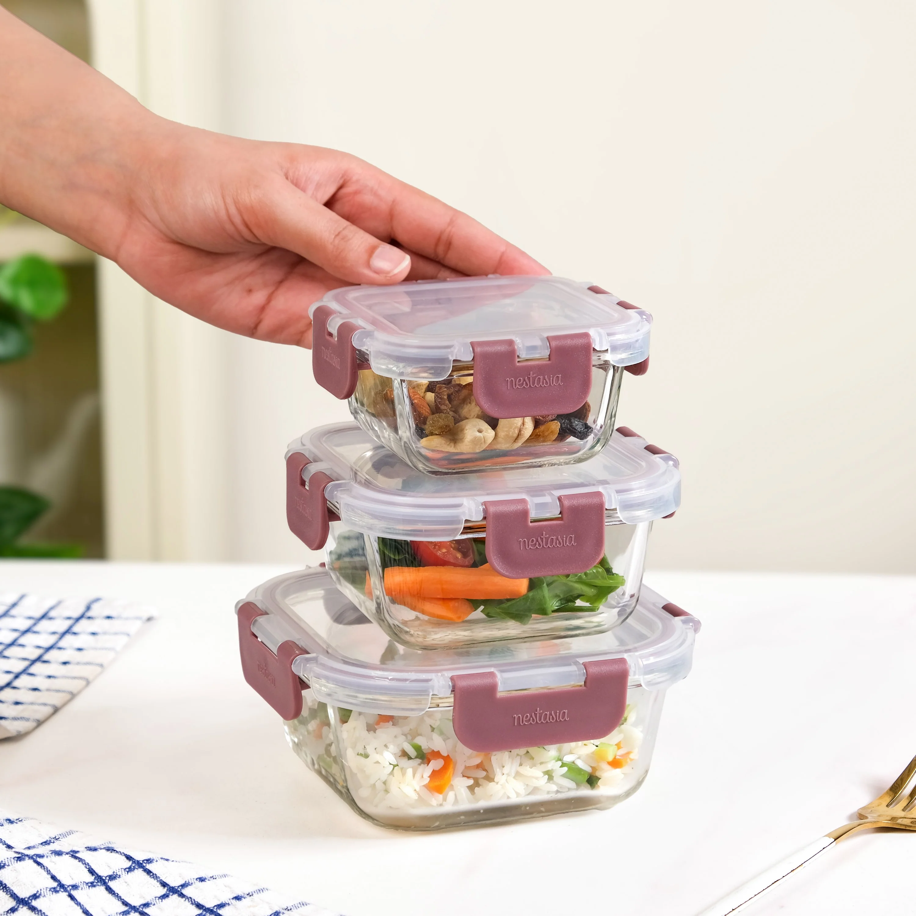 Nestro Airtight Food Storage Containers Square Set Of 3 Magenta 160ml 300ml 500ml - Image 3