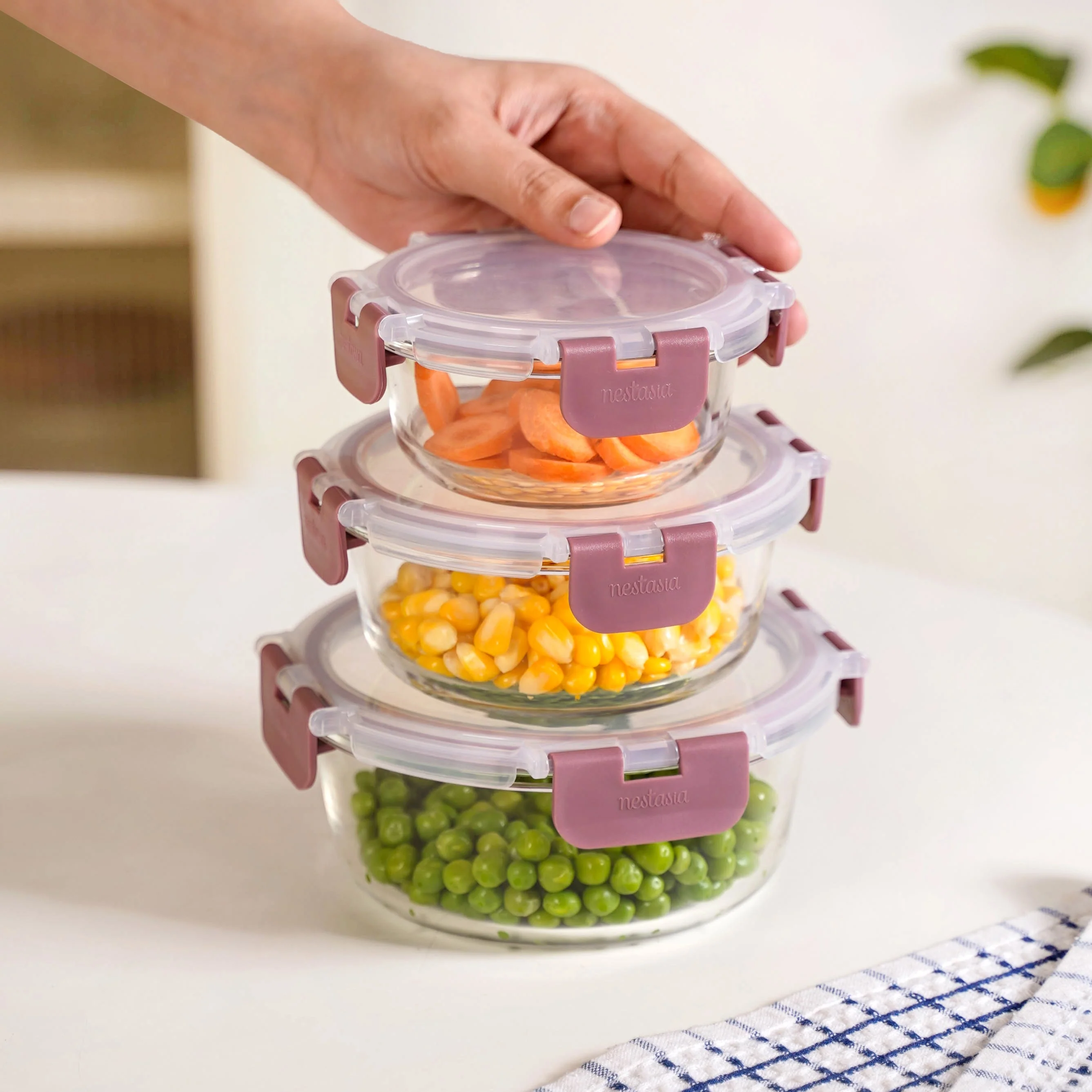 Nestro Pro Airtight Containers Set Of 3 Round Magenta 215ml 400ml 600ml - Image 3