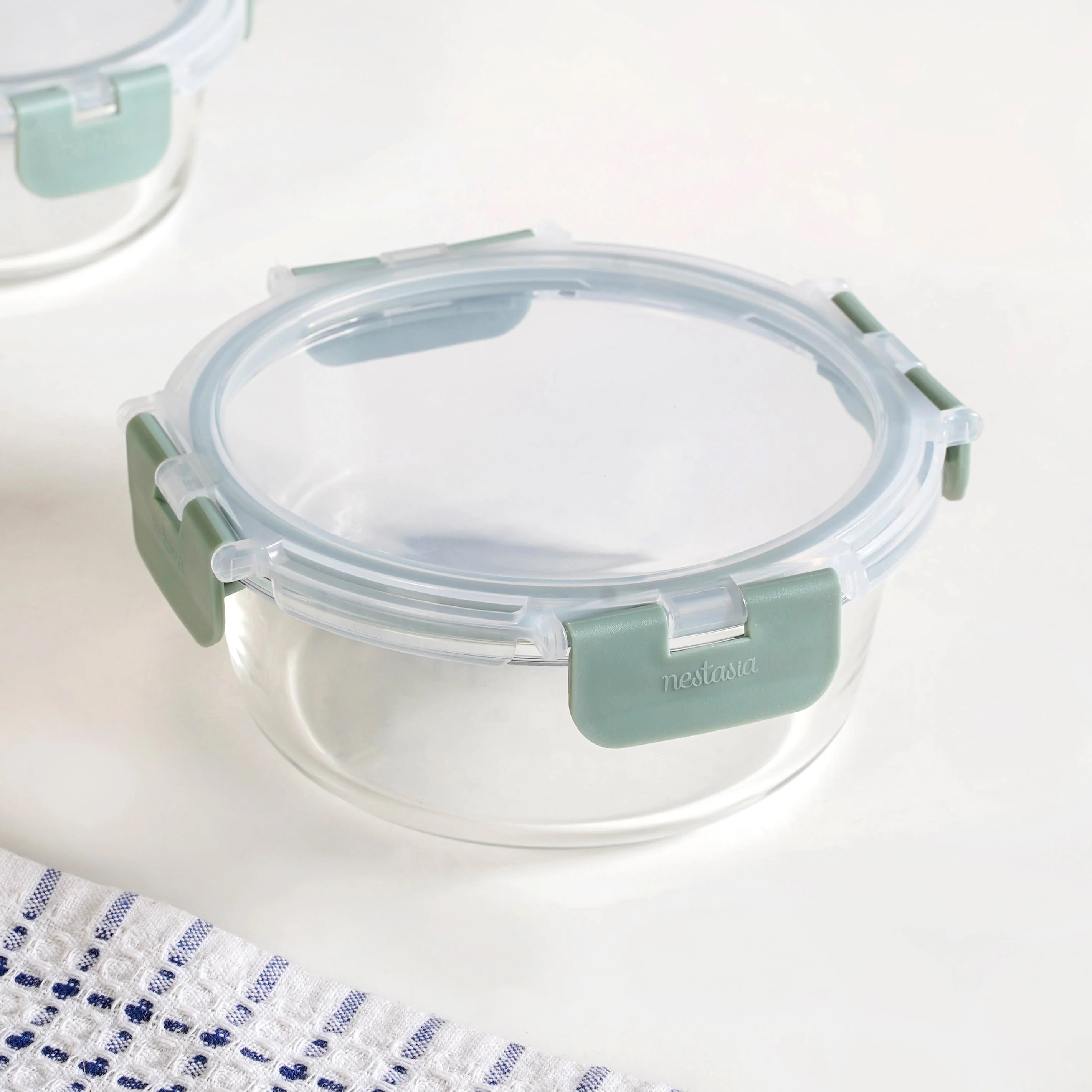 Nestro Pro Airtight Food Containers Set Of 3 Round Sage Green 215ml 400ml 600ml - Image 9