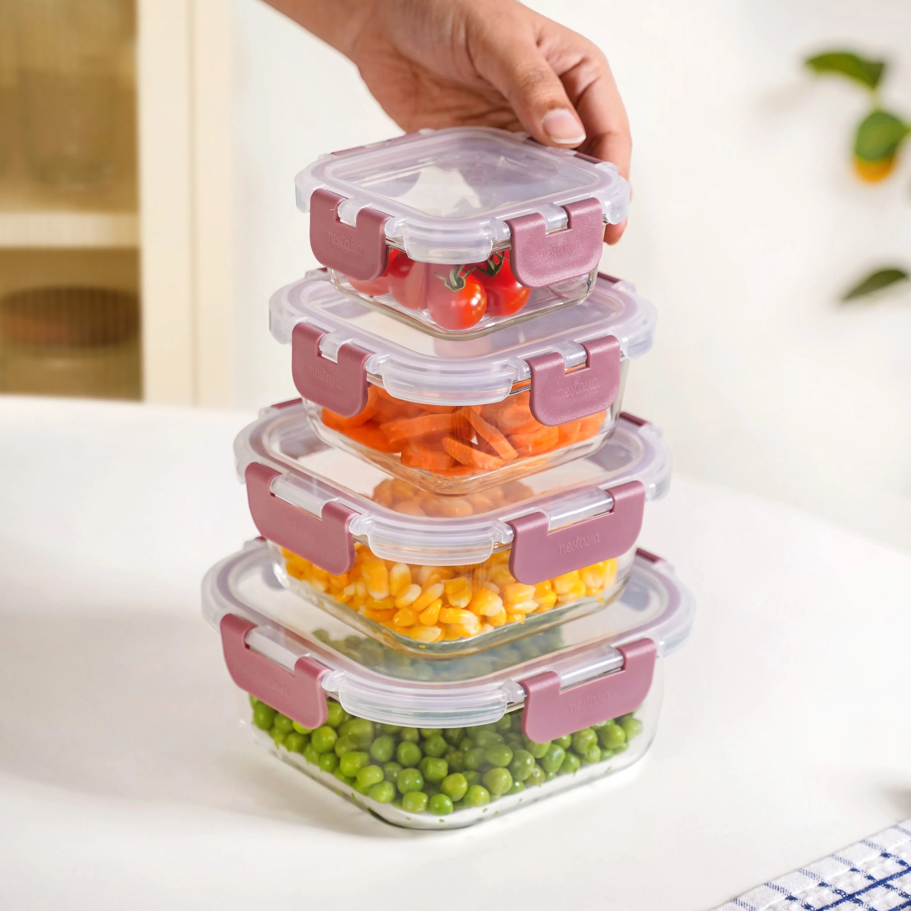 Nestro Square Airtight Containers Set Of 4 Dusty Pink 160ml 300ml 500ml 800ml - Image 3