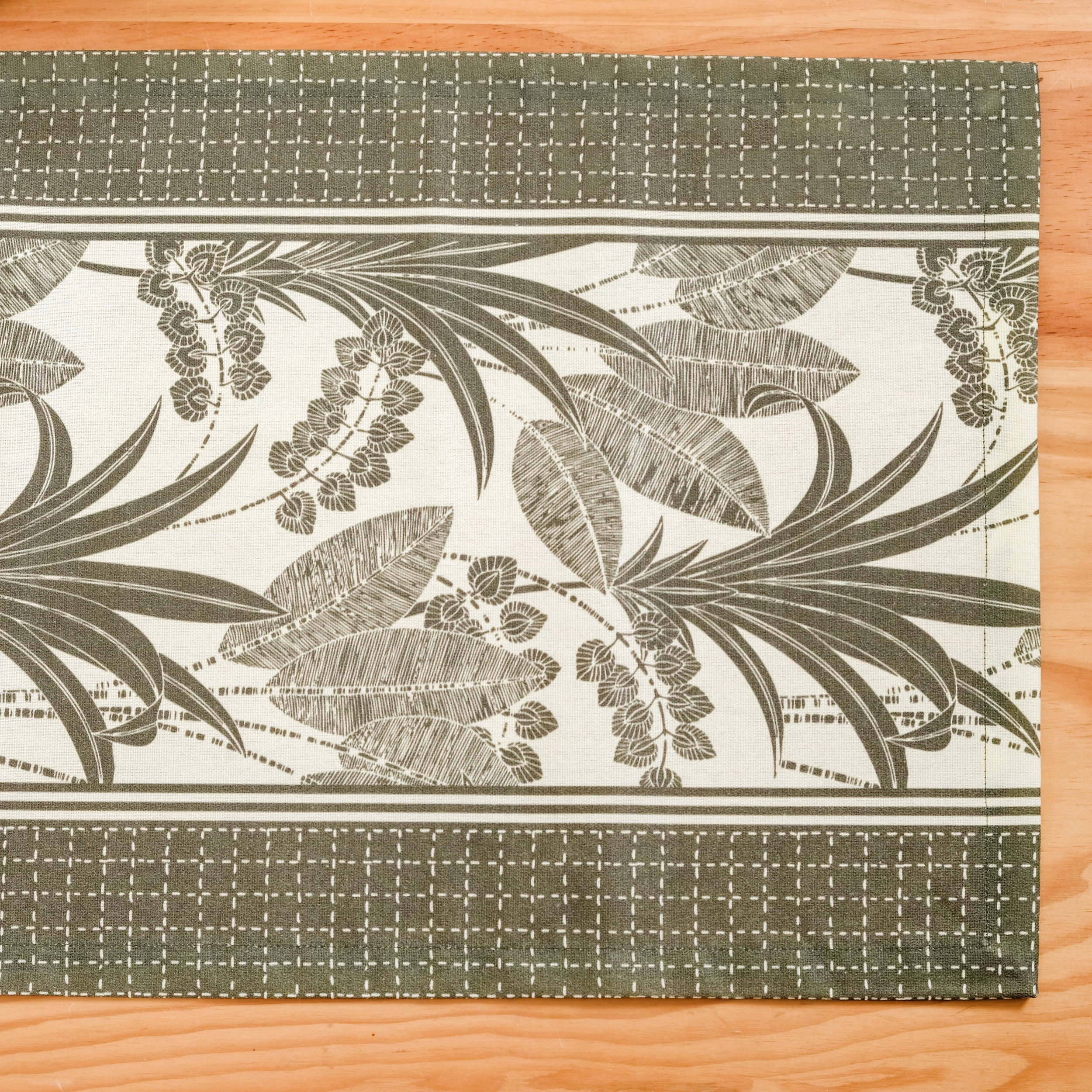 Palm Grove Water Resistant 8 Seater Runner 264x35cm - Image 3