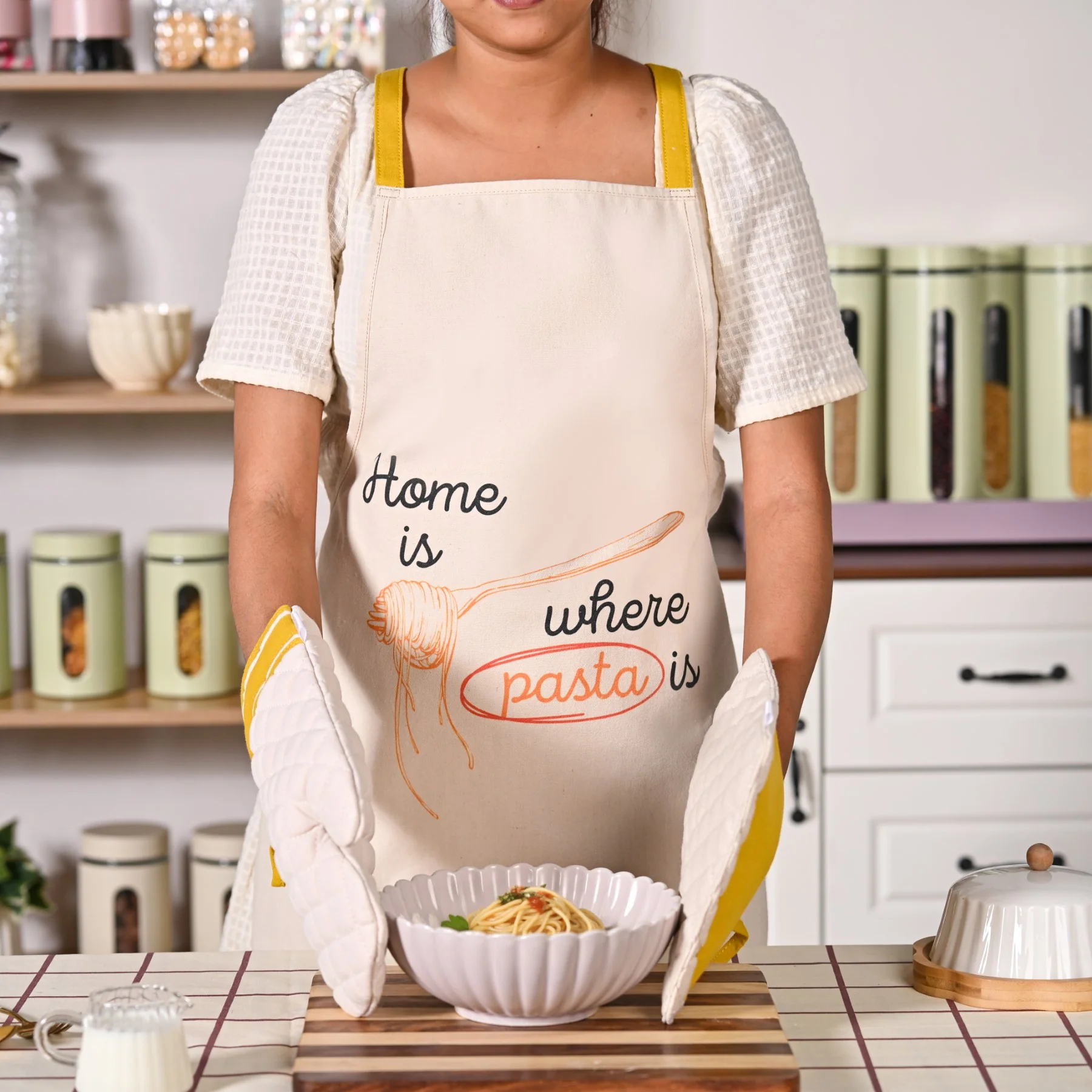 Pasta Lover Apron Mitten Pot Holder Set Of 3 - Image 2