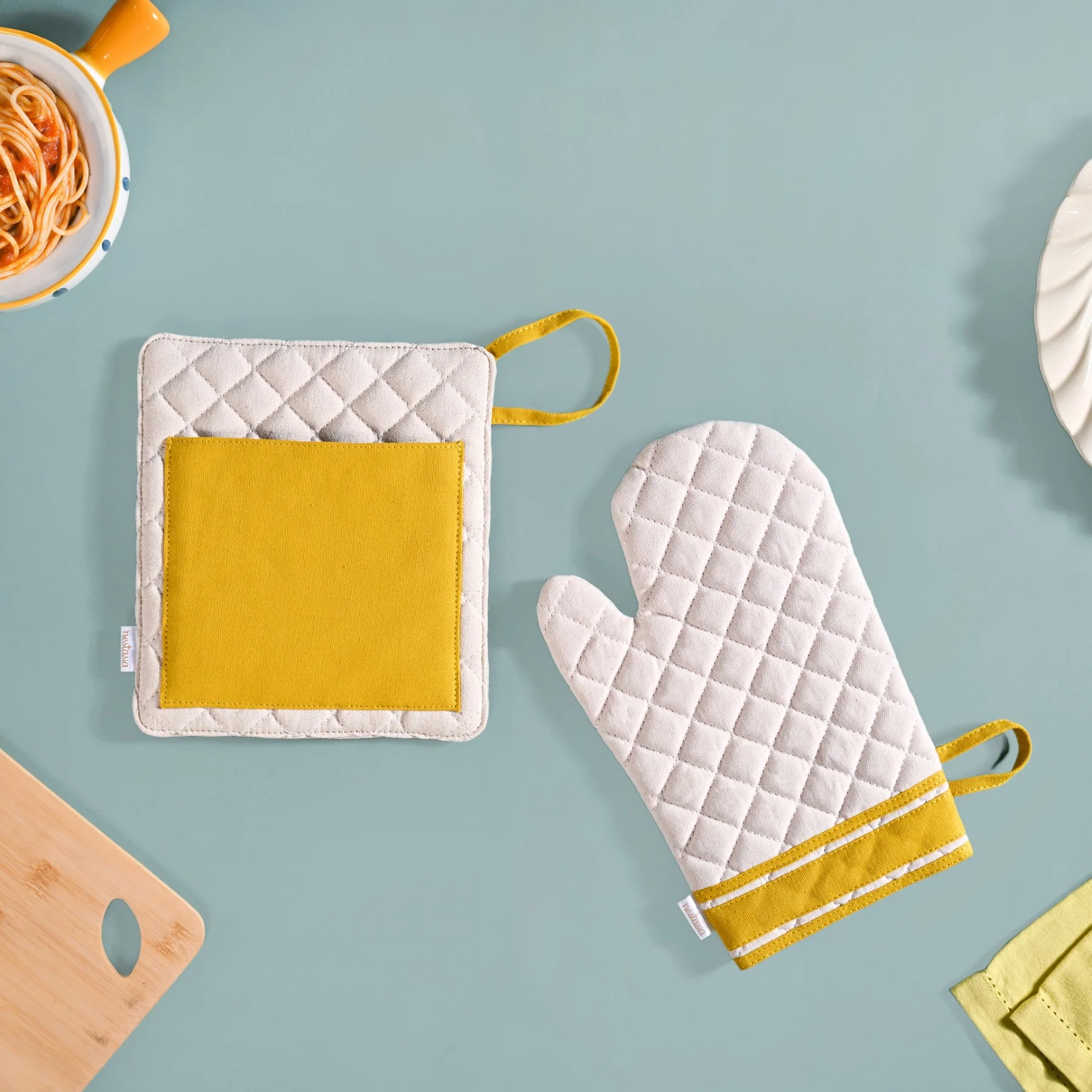Pasta Lover Apron Mitten Pot Holder Set Of 3 - Image 6