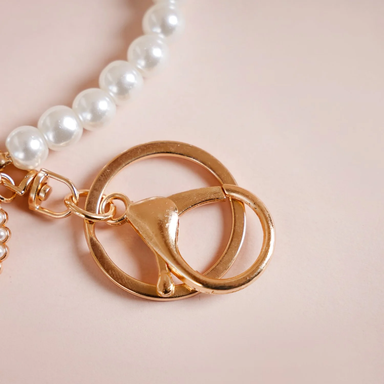 Pearl Perfection Keychain With Dual Hooks - Image 5