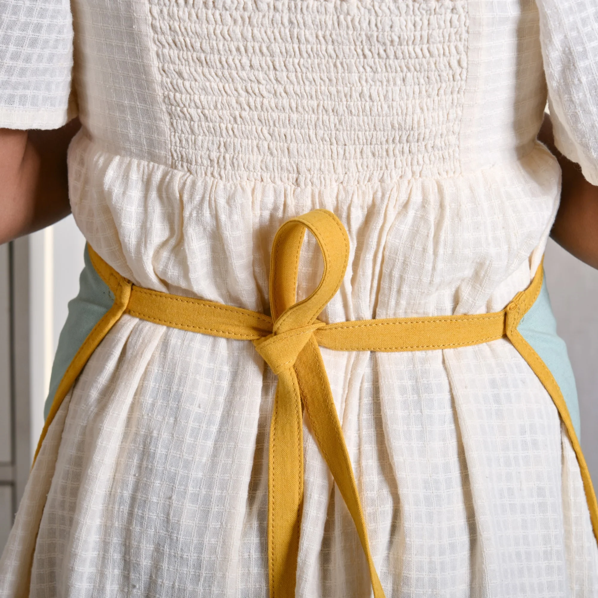 Pineapple Chef Apron With Mitten And Pot Holder - Image 9