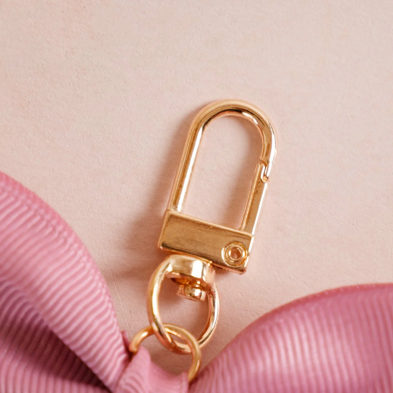 Pink Bow And Pearl Heart Cute Keychain - Image 5