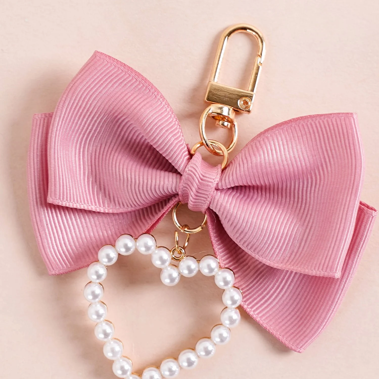 Pink Bow And Pearl Heart Cute Keychain - Image 6