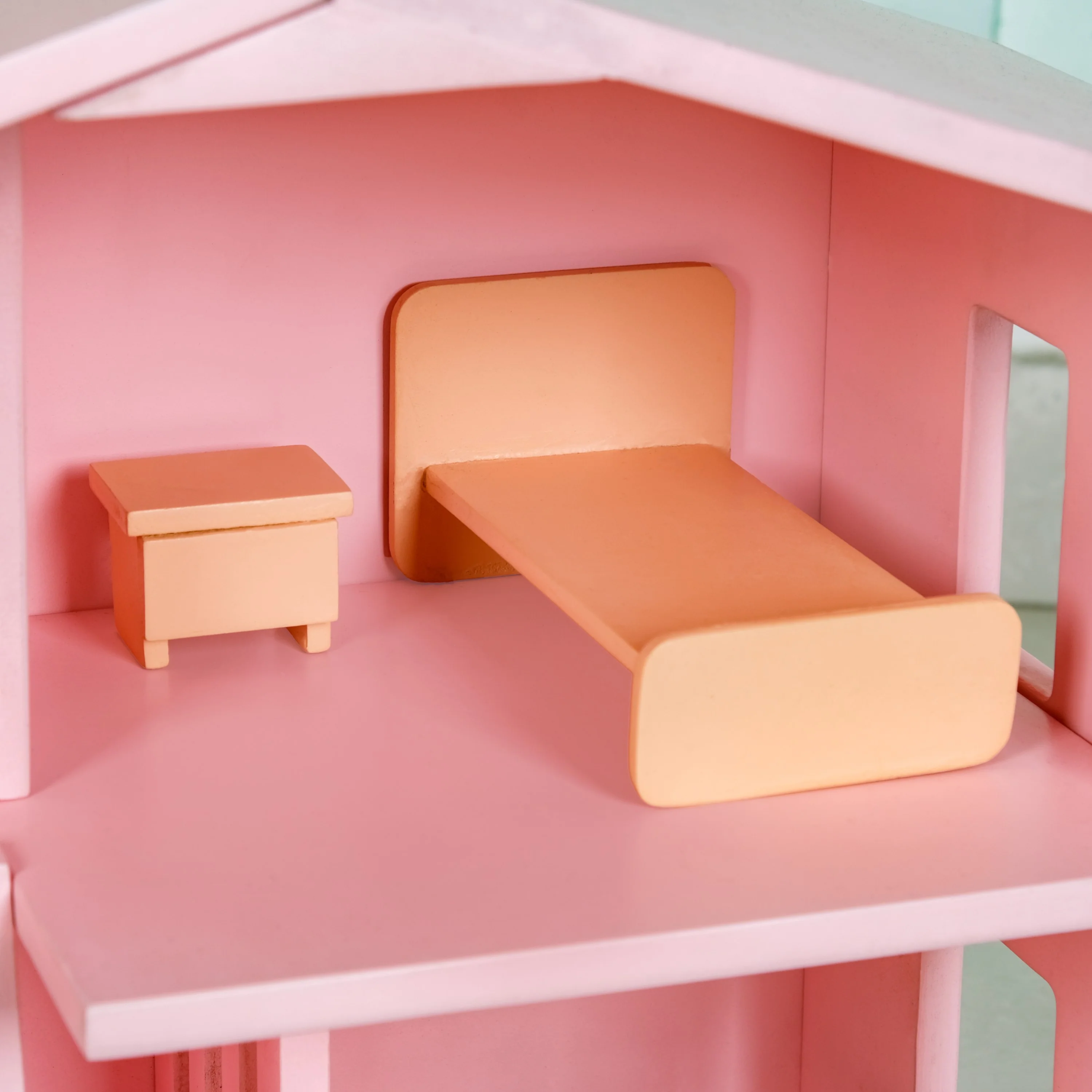 Pink Dollhouse - Image 10
