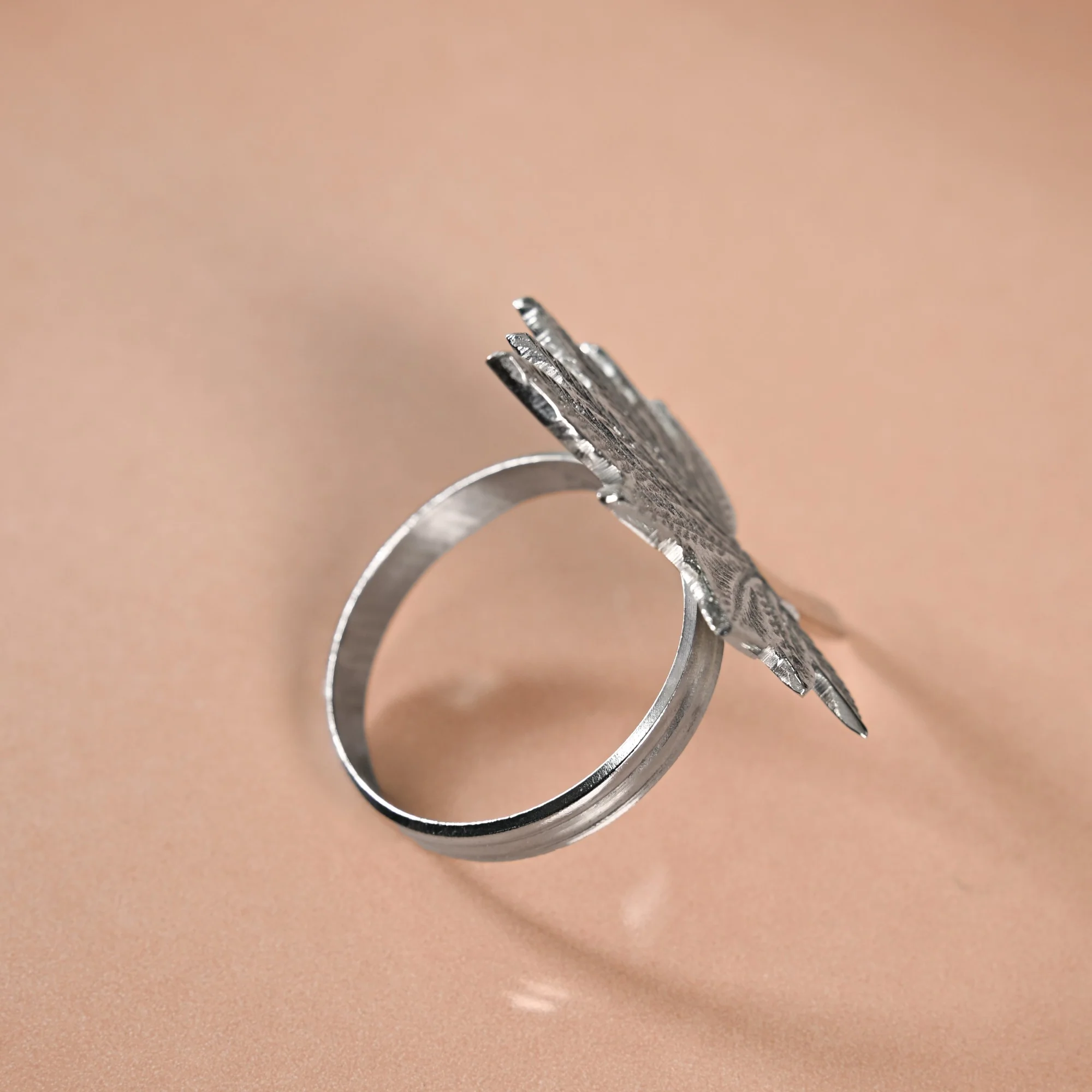 Pure Brass Leaf Inspired Napkin Ring Set Of 6 Silver - Image 6