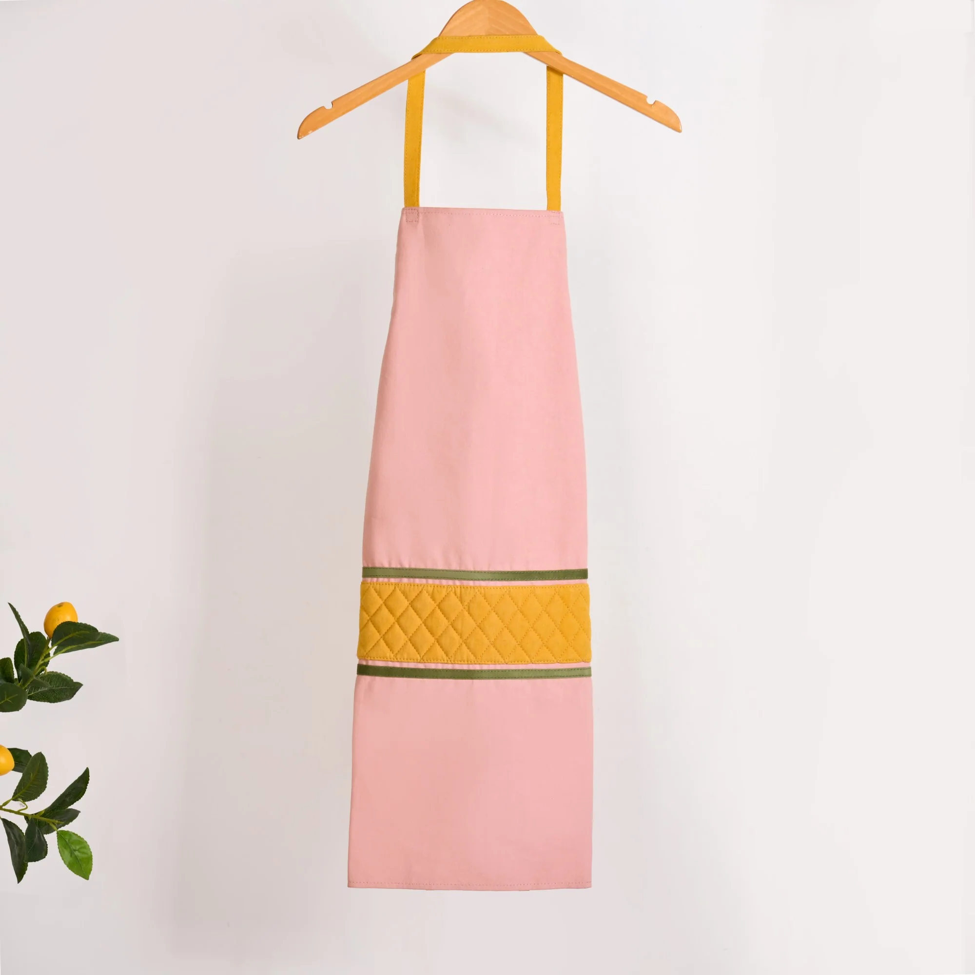 Quilted Pink Apron With Mitten And Pot Holder - Image 3