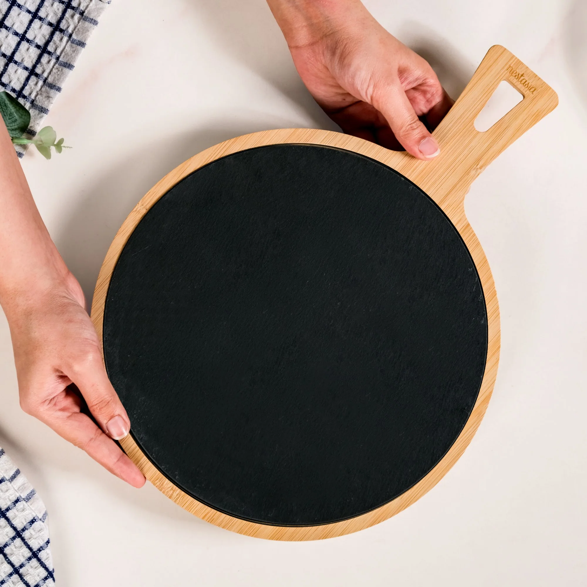 Removable Slate Round Serving Platter 26cm - Image 4