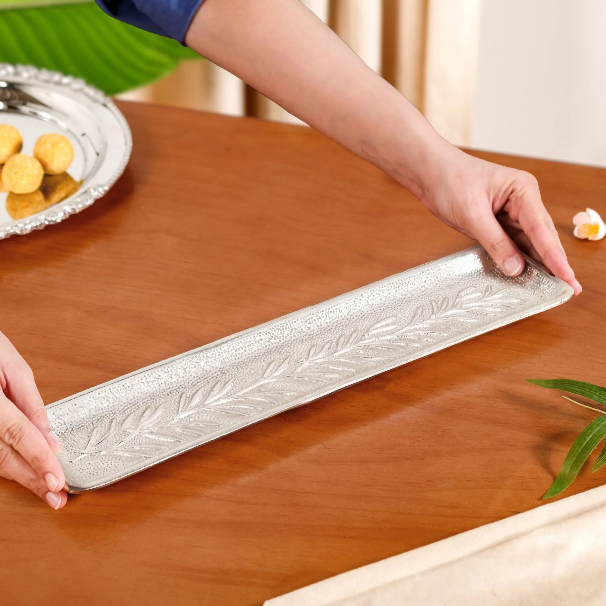 Royalcore Embossed Decorative Long Tray - Image 3