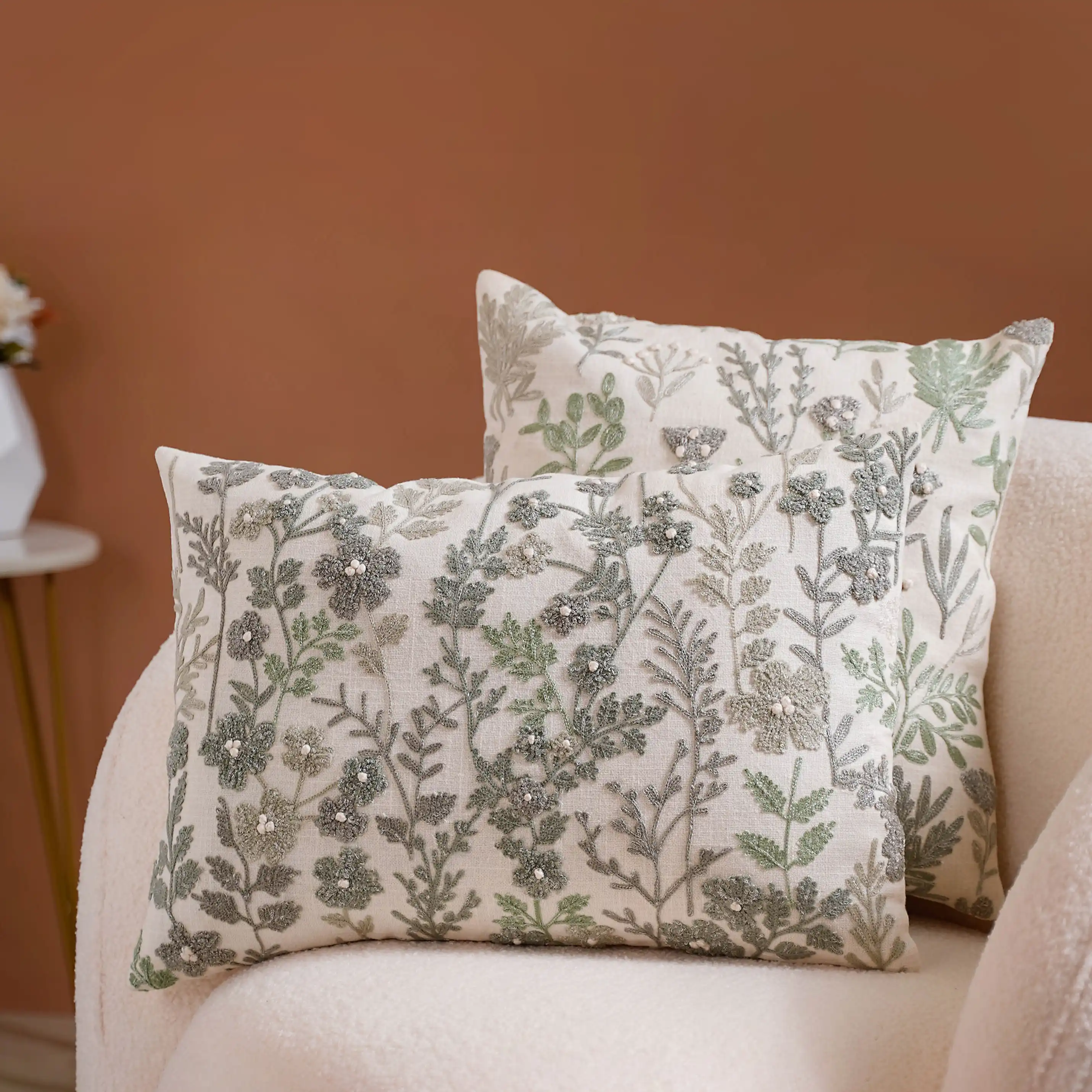 Set Of 2 Cotton Cushion Cover With Floral Embroidery - Image 10