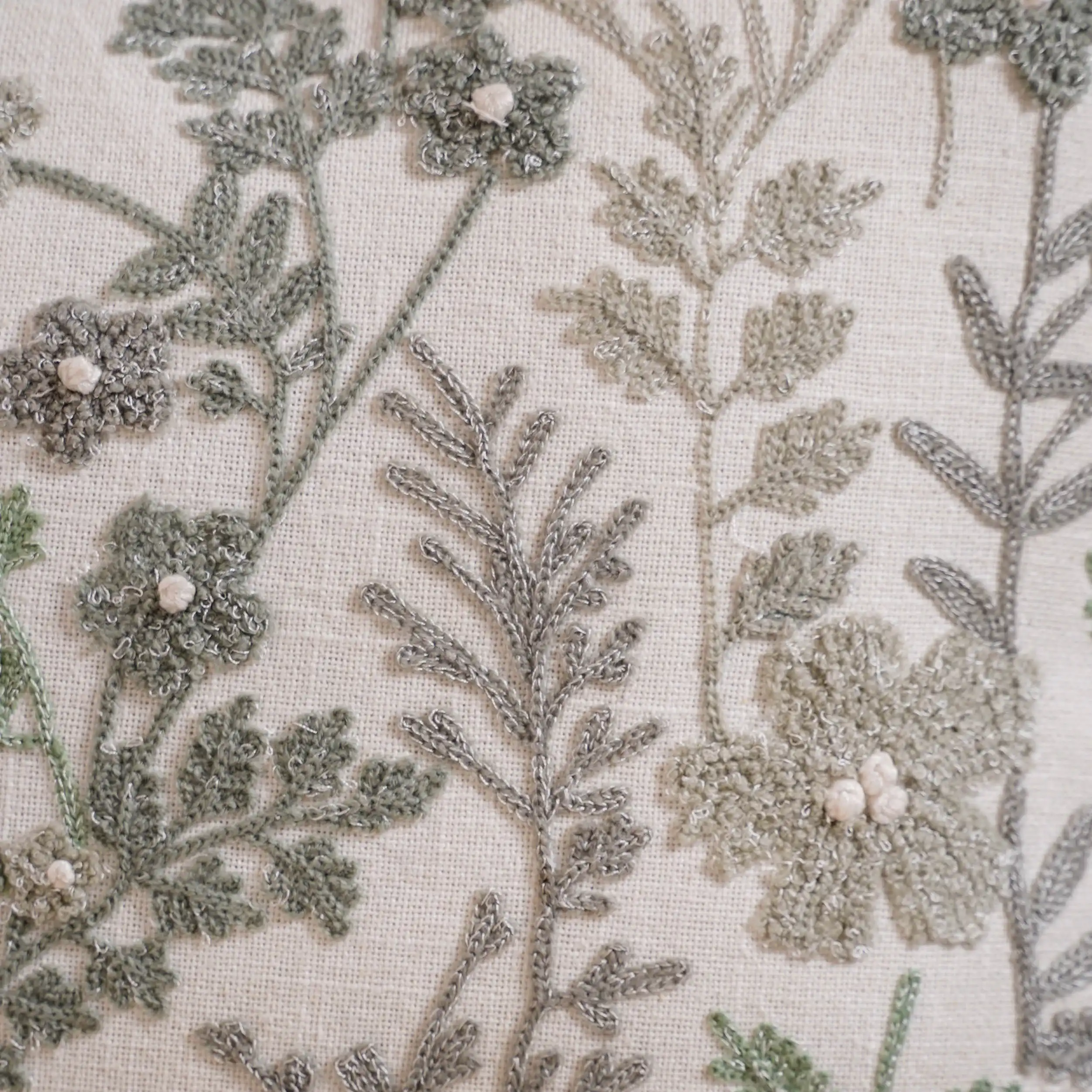 Set Of 2 Cotton Cushion Cover With Floral Embroidery - Image 13