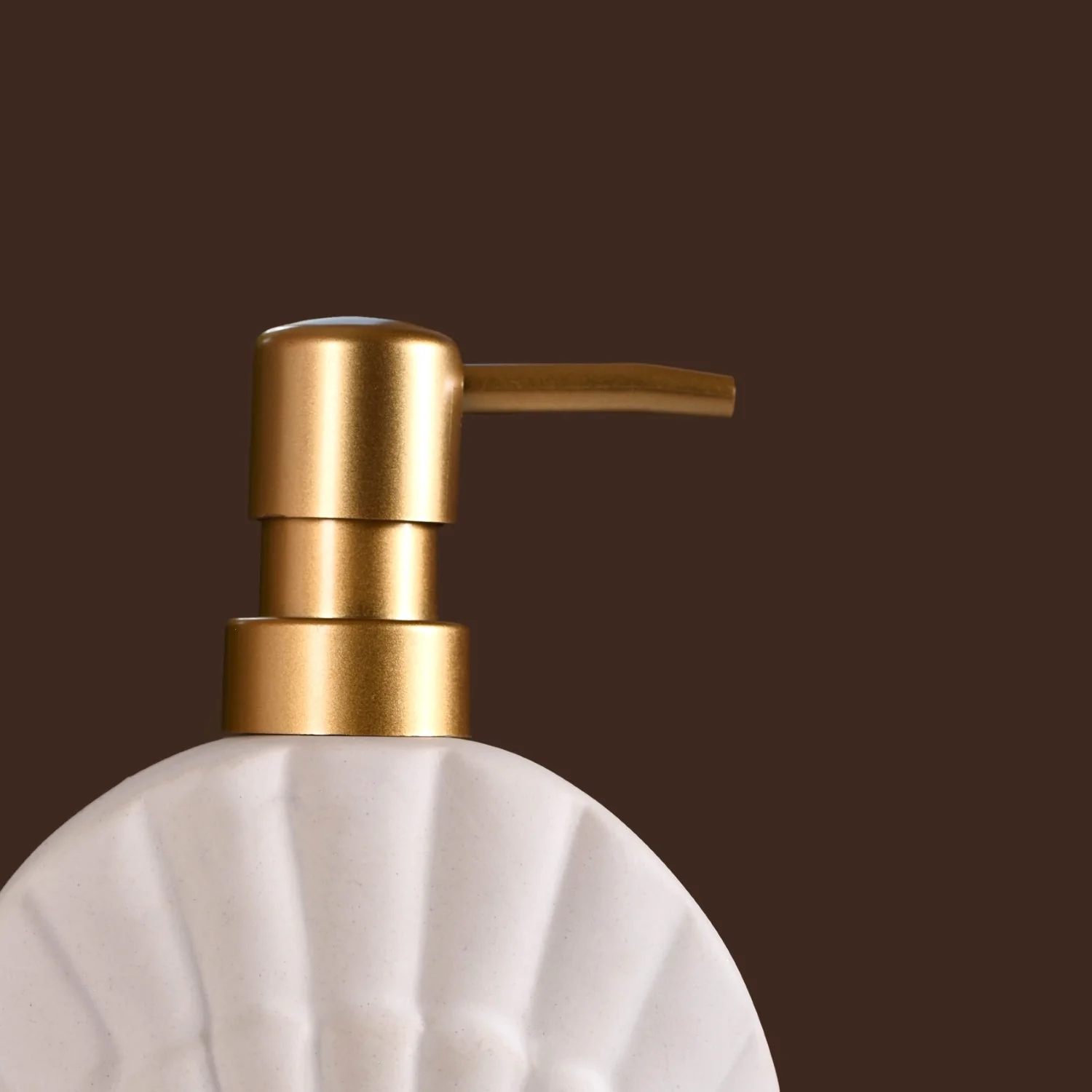 Shell Shaped Ceramic Bathroom Set Of 2 White - Image 11