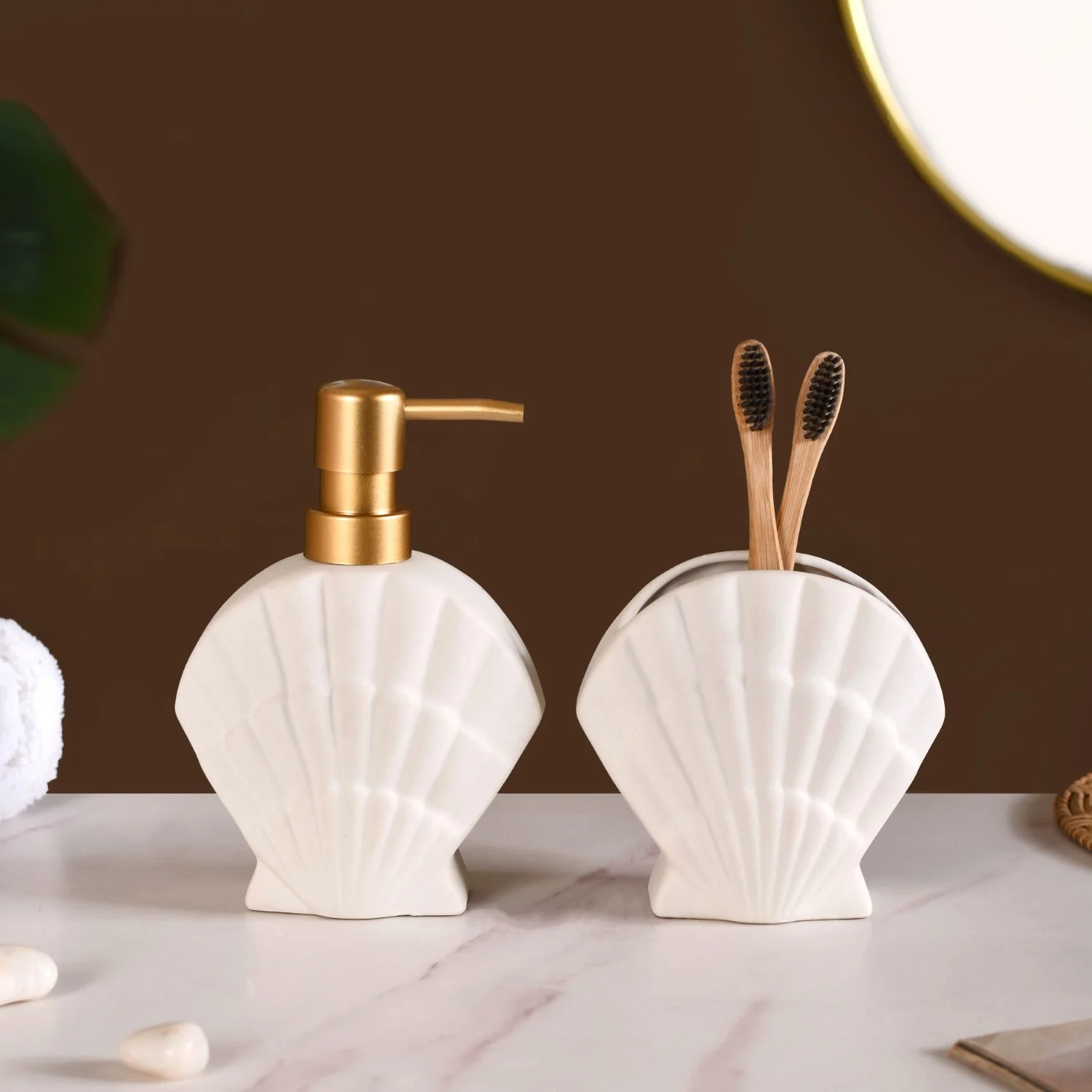 Shell Shaped Ceramic Bathroom Set Of 2 White - Image 3