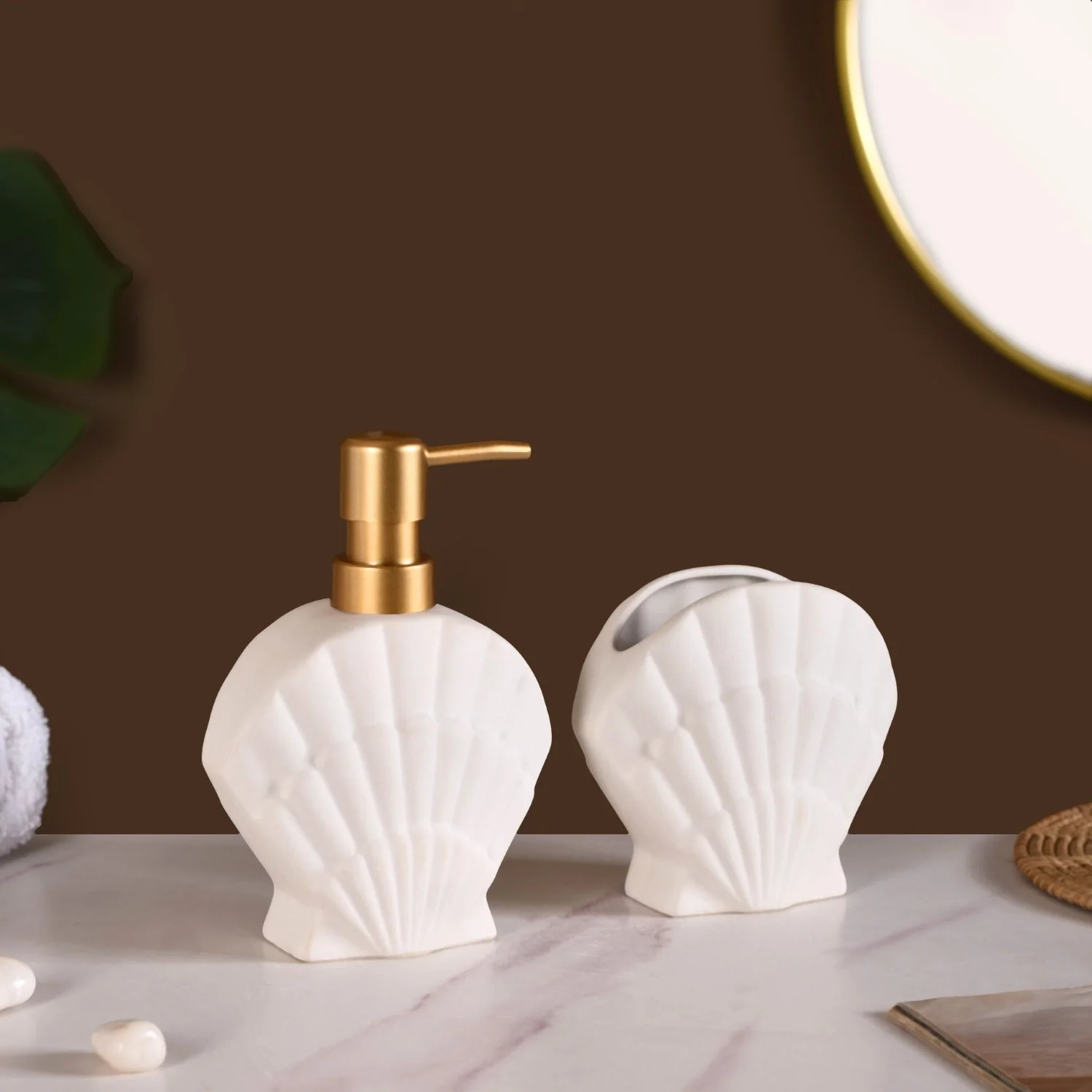 Shell Shaped Ceramic Bathroom Set Of 2 White - Image 6