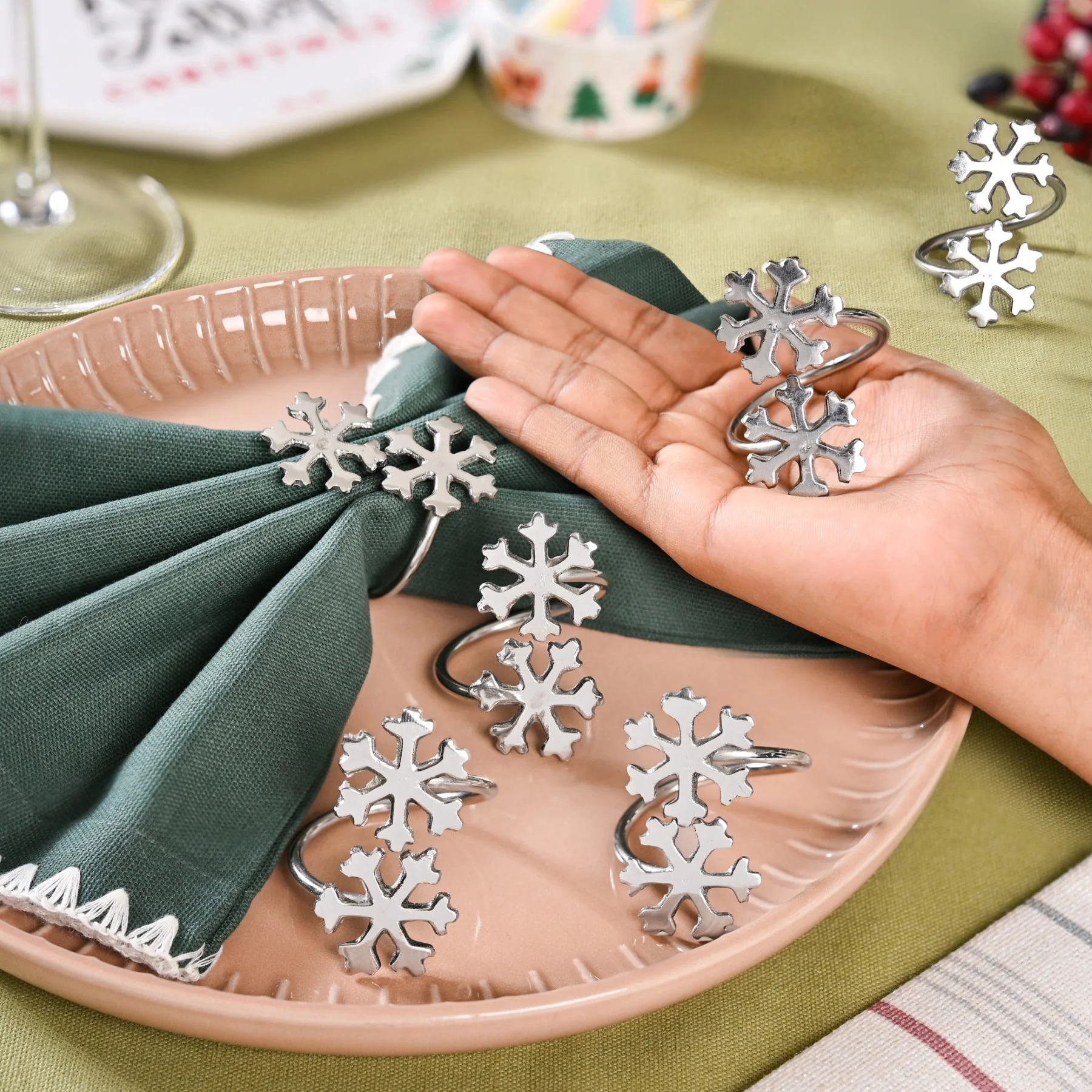 Snowflakes Pure Brass Napkin Ring Set Of 6 Silver - Image 2