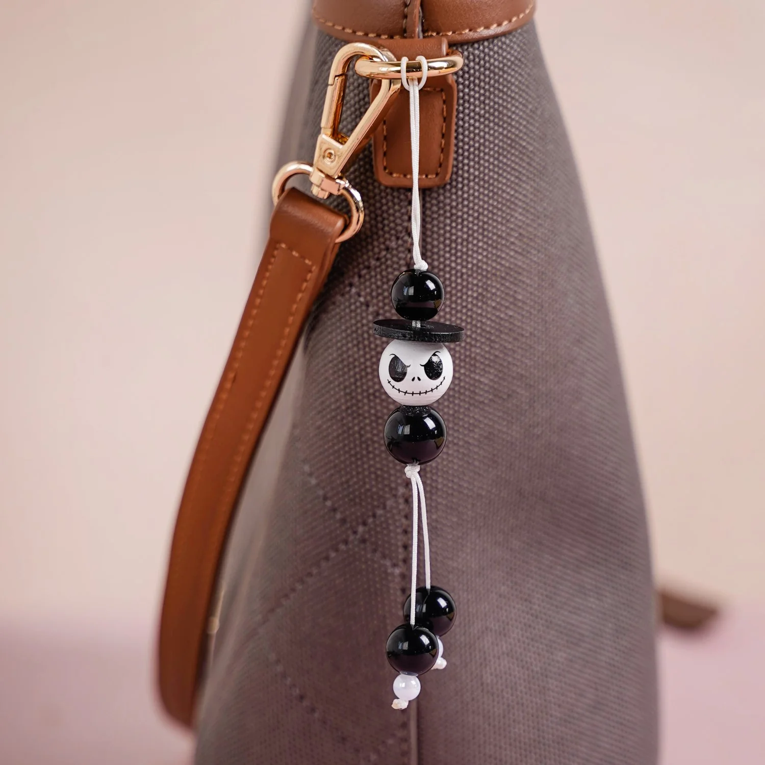 Spooky Ghost Face Quirky Phone Charm - Image 7