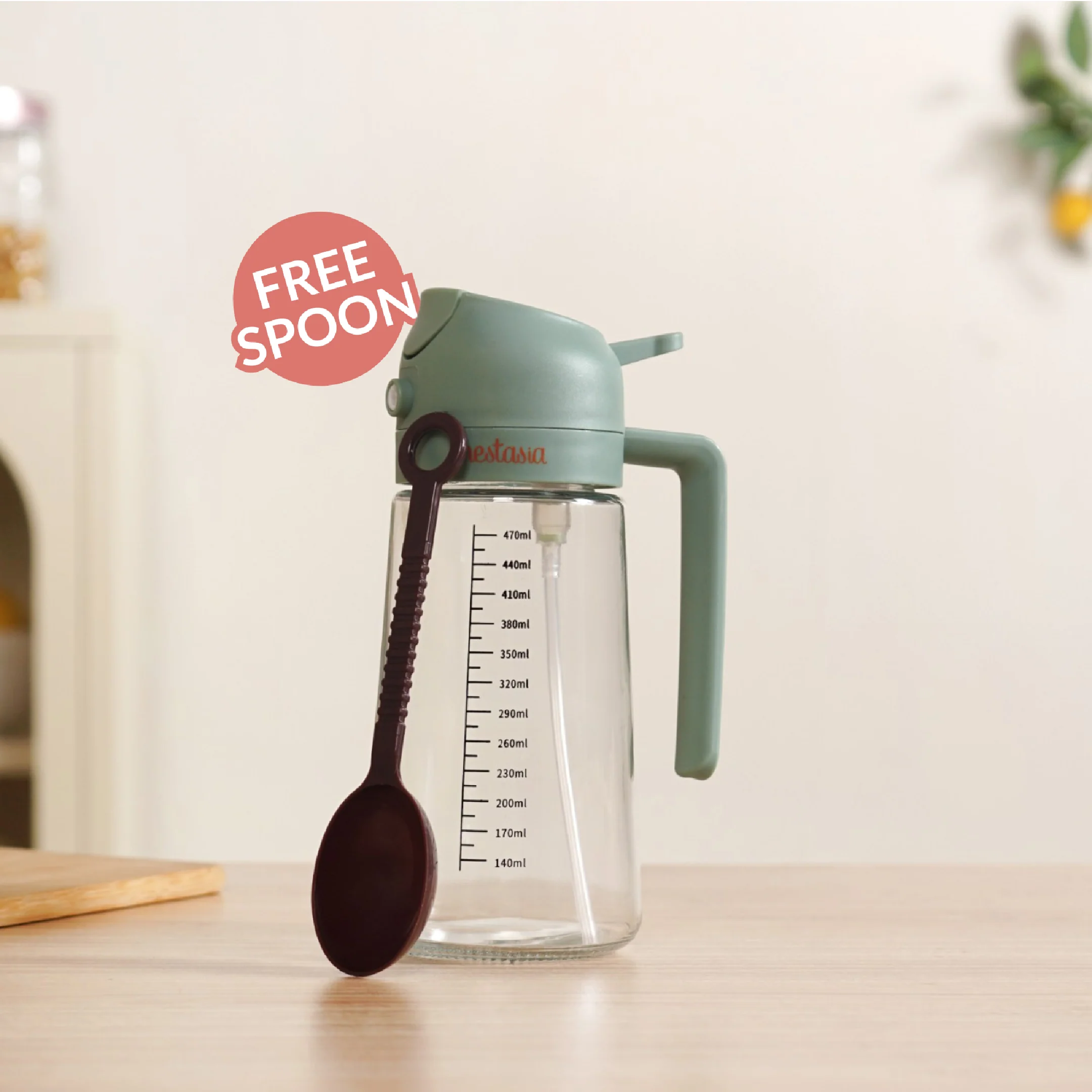 Spray And Pour Oil Dispenser Bottle Green 470ml With Spoon - Image 9