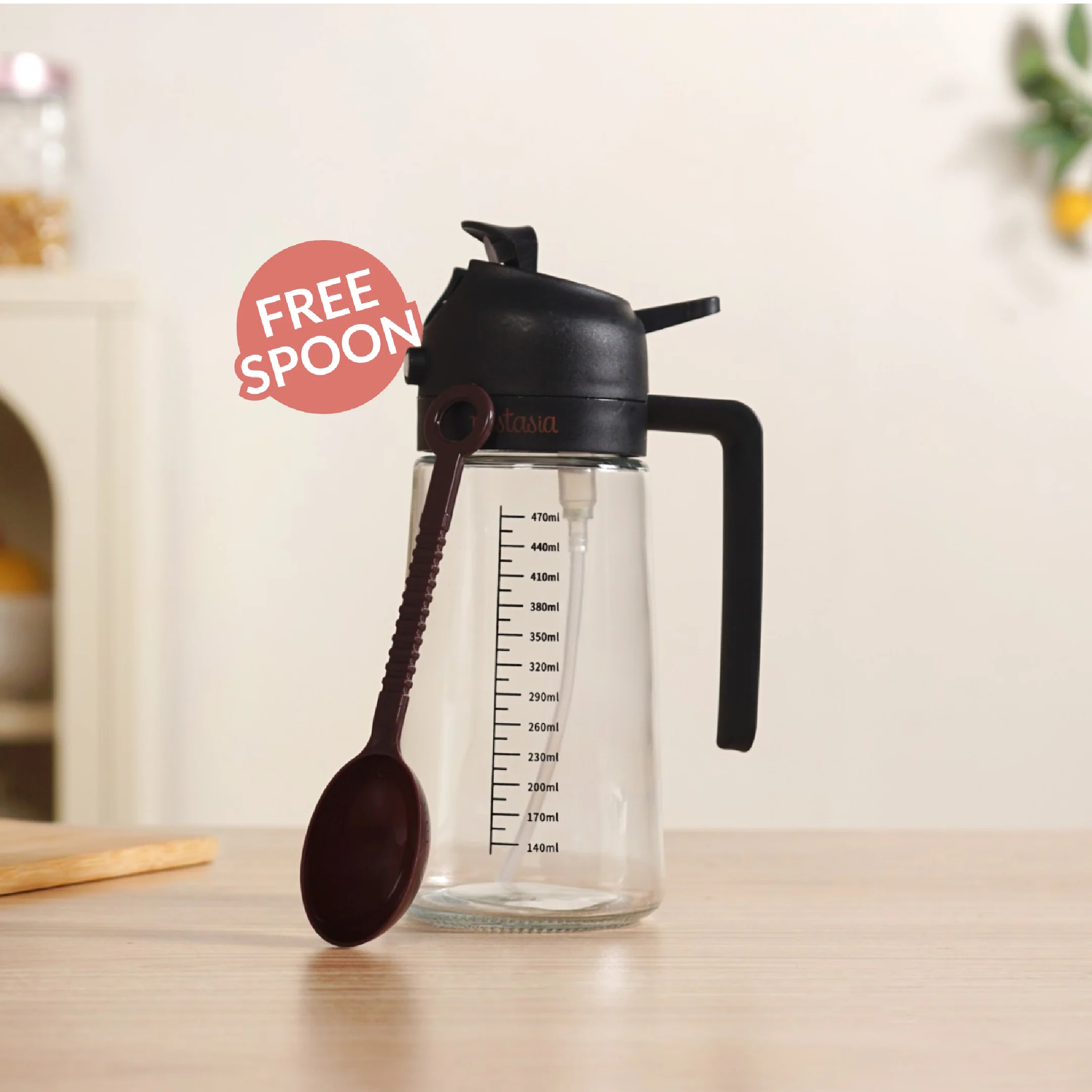 Spray And Pour Oil Dispenser Bottle Black 470ml With Spoon - Image 9
