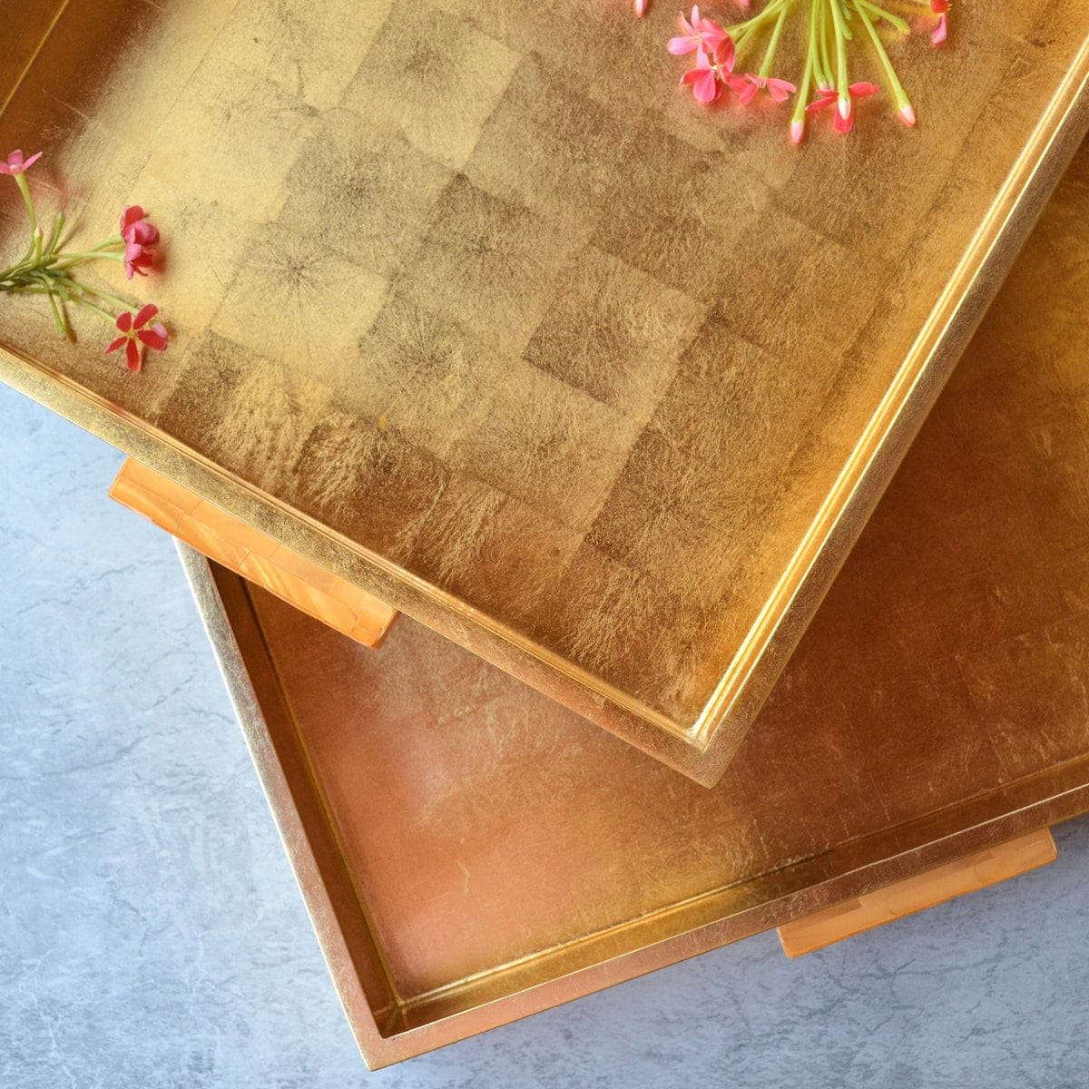 Square Lacquer Tray with MOP Handle- Gold(Set Of 2) - Image 5