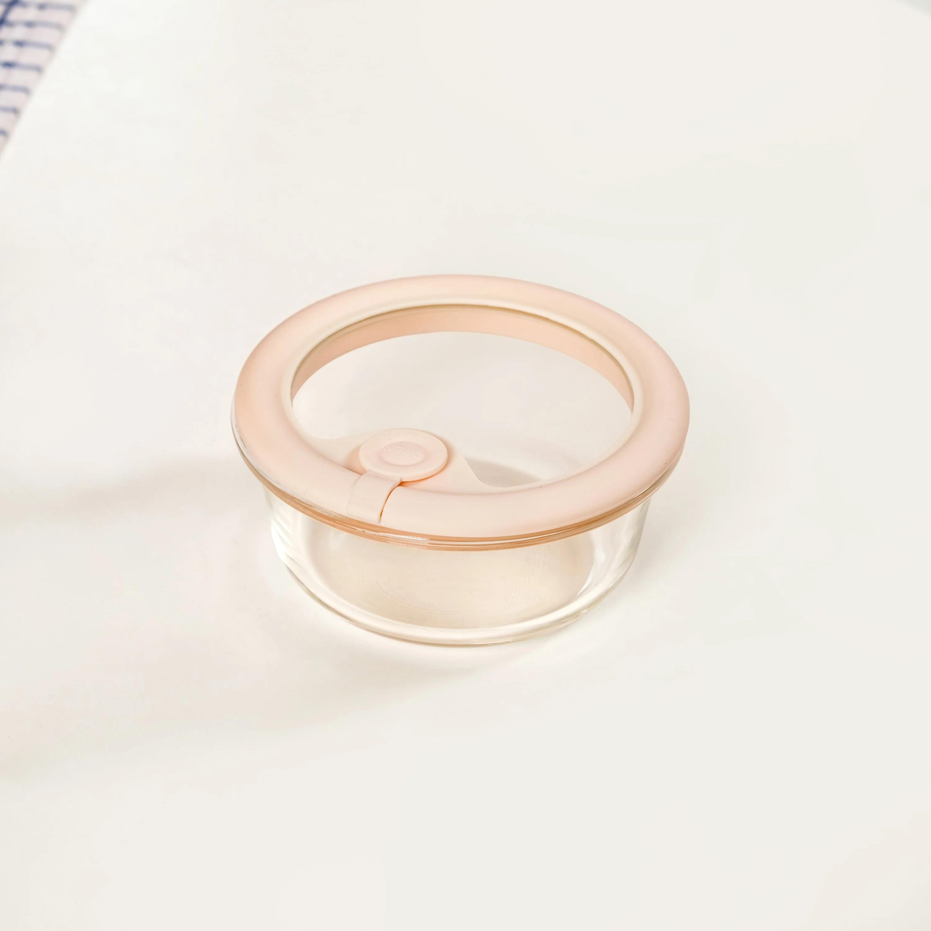 Airtight Ombre Round Food Storage Container With Air Vent Lid Set Of 3 400ml 620ml 950ml - Image 6