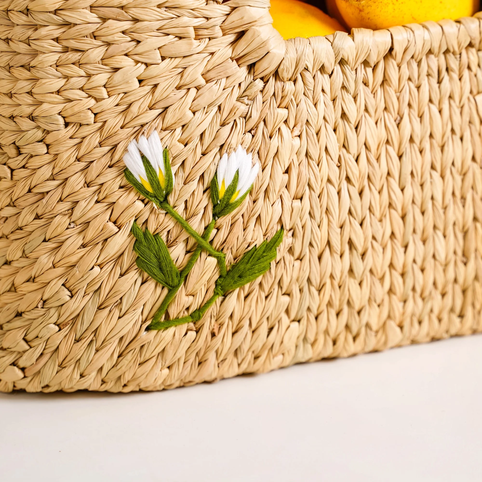 Sustainable Kauna Basket With Handles - Image 3