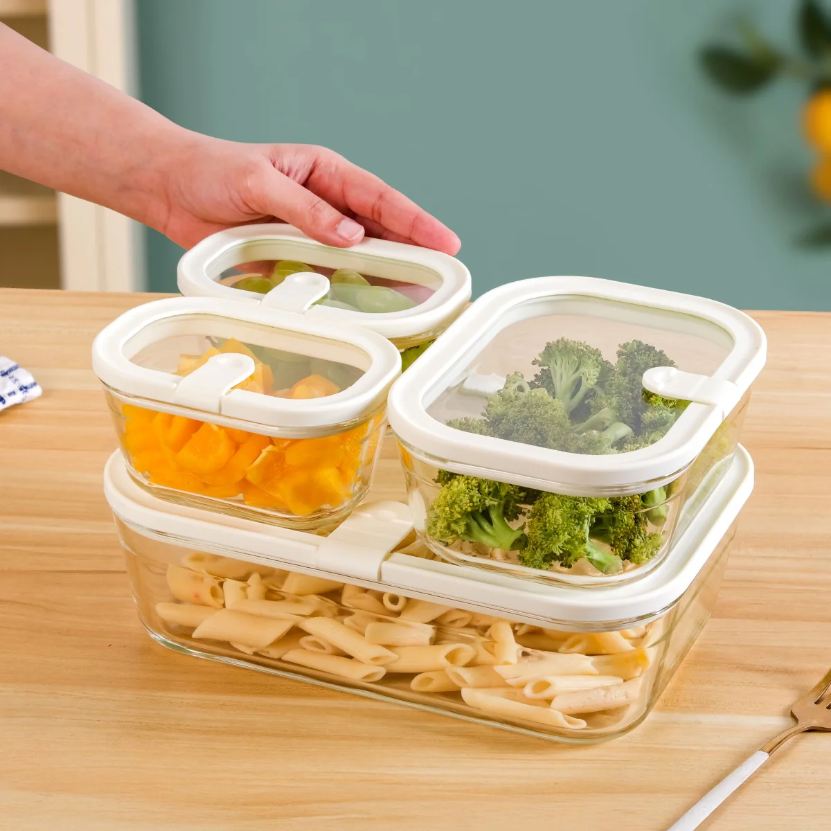 Vento Food Container With Airtight Silicone Lid Set Of 4 370ml 930ml 2500ml Cream - Image 5