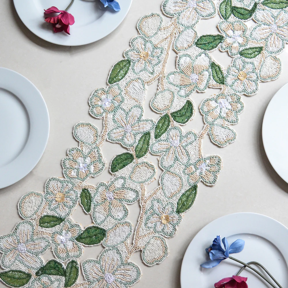 White Flower Runner - Image 5